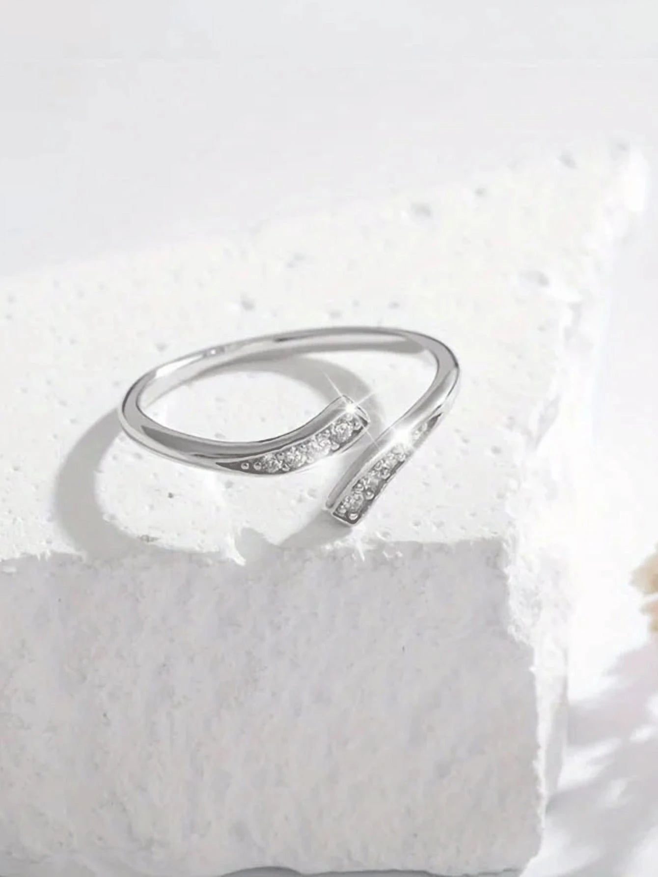 Bohemian Style Elegant Toe Ring With Shiny Zirconia, Adjustable Open Toe Ring, Summer Holiday Party Accessory, Valentine's Day Gift