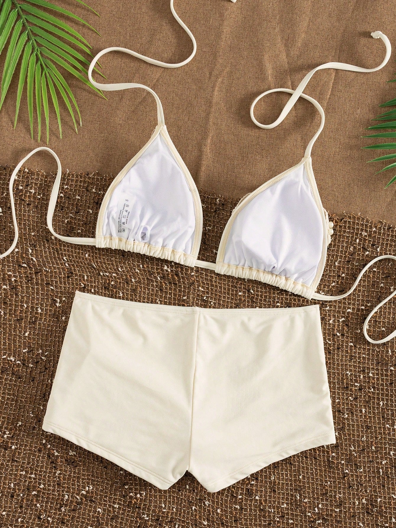 Bonvoyette Elegant White Shell Flower High Waist Shorts Surf Suit Set, Summer Beach Seaside Party Vacation Swimwear Set