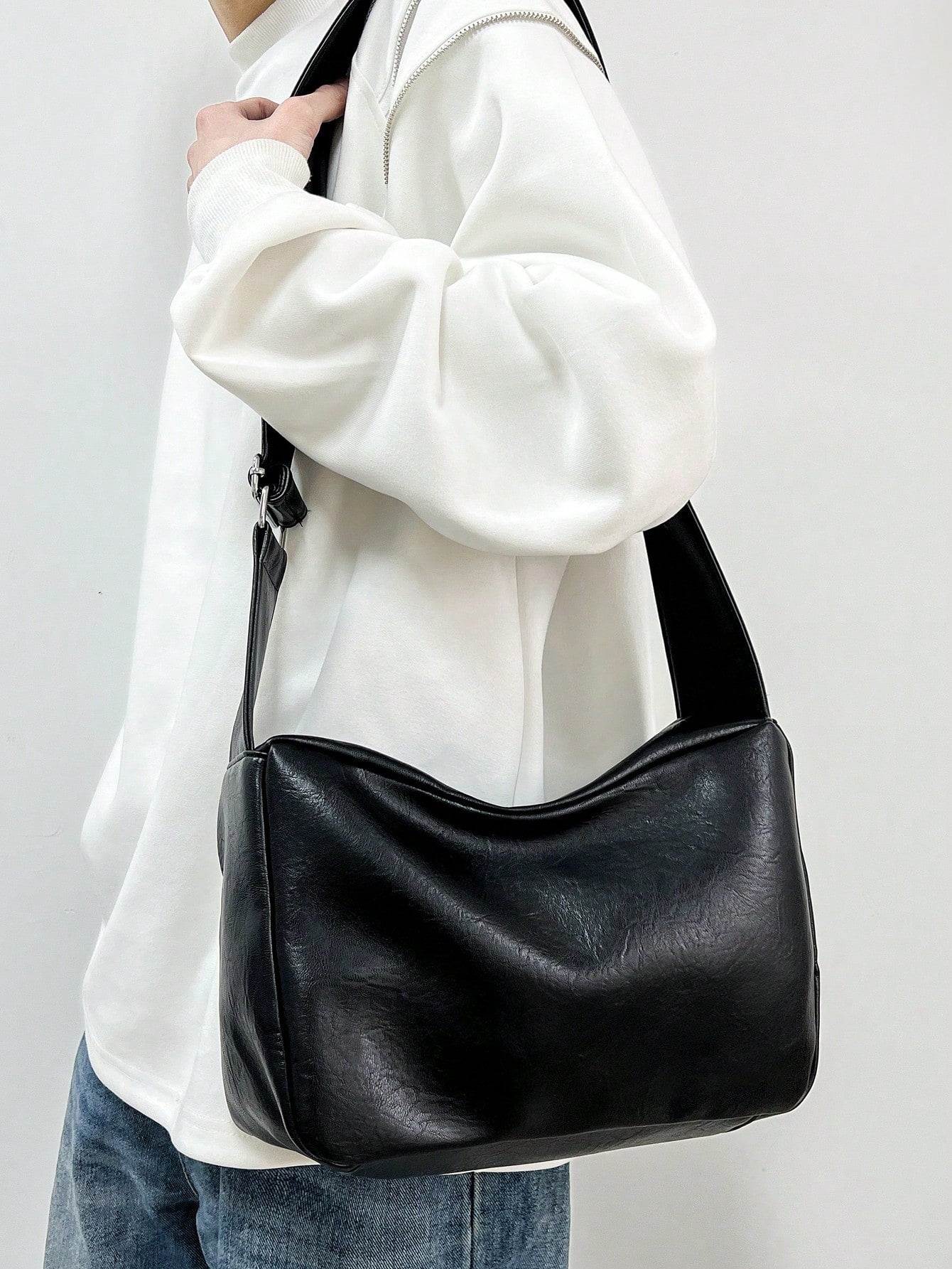 Casual Fashion Men's Minimalist Crossbody Bag With Wide Strap, Square Shape, Single Compartment, For Daily Commute And Travel