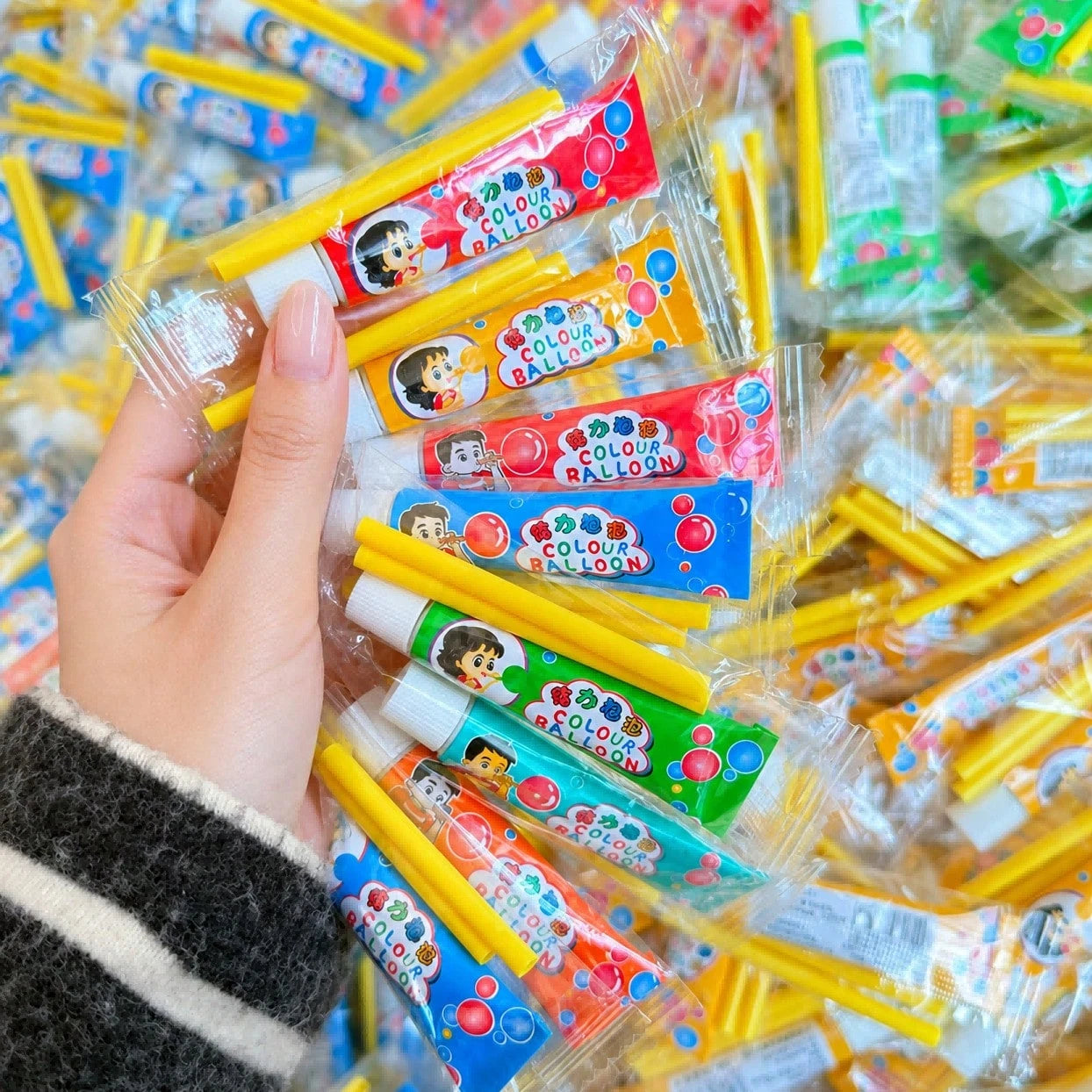 Colorful Bubble Glue Set- Straw Bubble Blowing- Outdoor Game Holiday Party Creative Gift- Relive Childhood Memories- Random Color