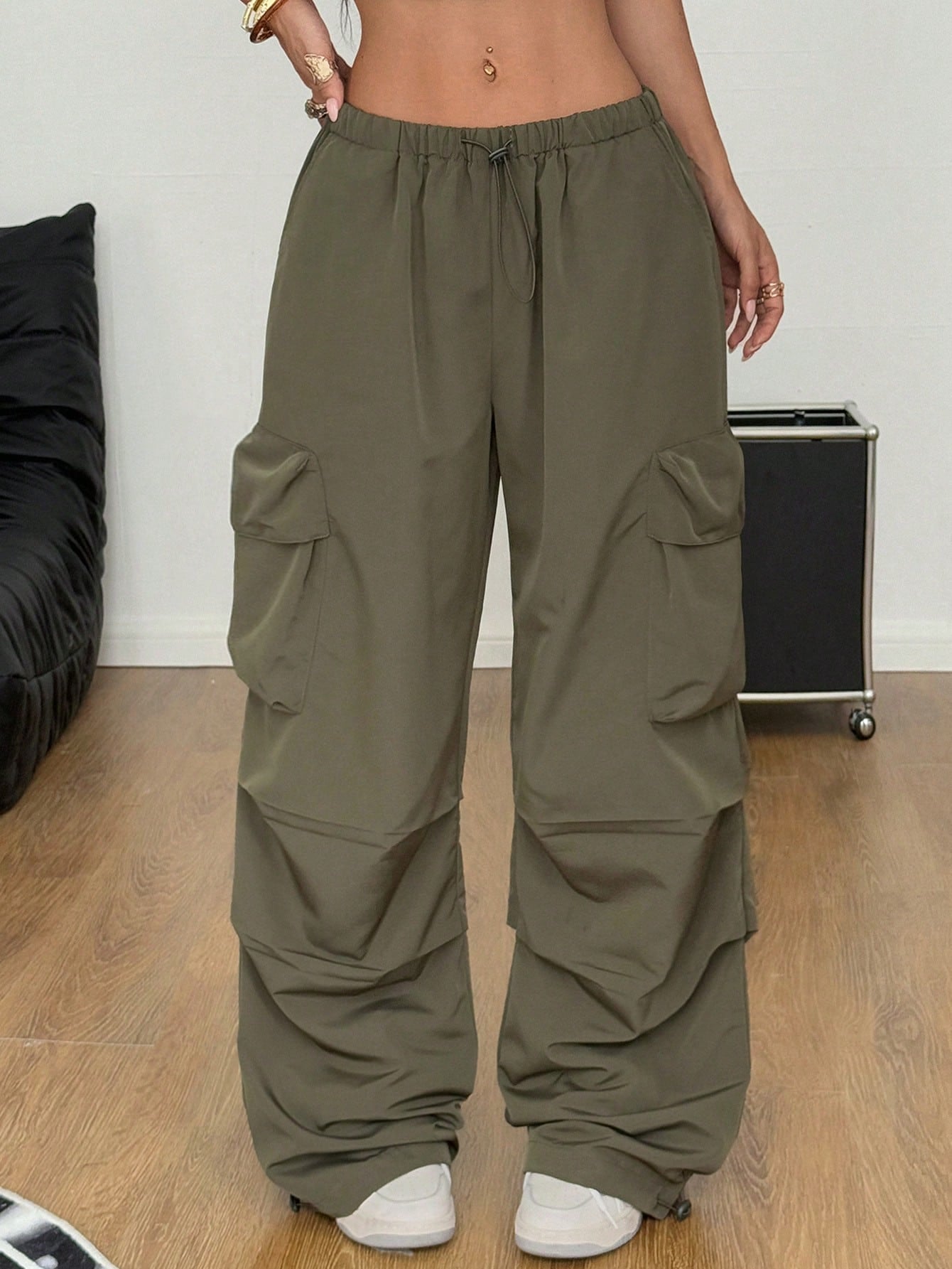 Coolane Women's Summer Streetwear Boyfriend Athleisure Grunge Sportswear Vintage Western Wear Y2K Low Rise Parachute Army Green Cargo Pants
