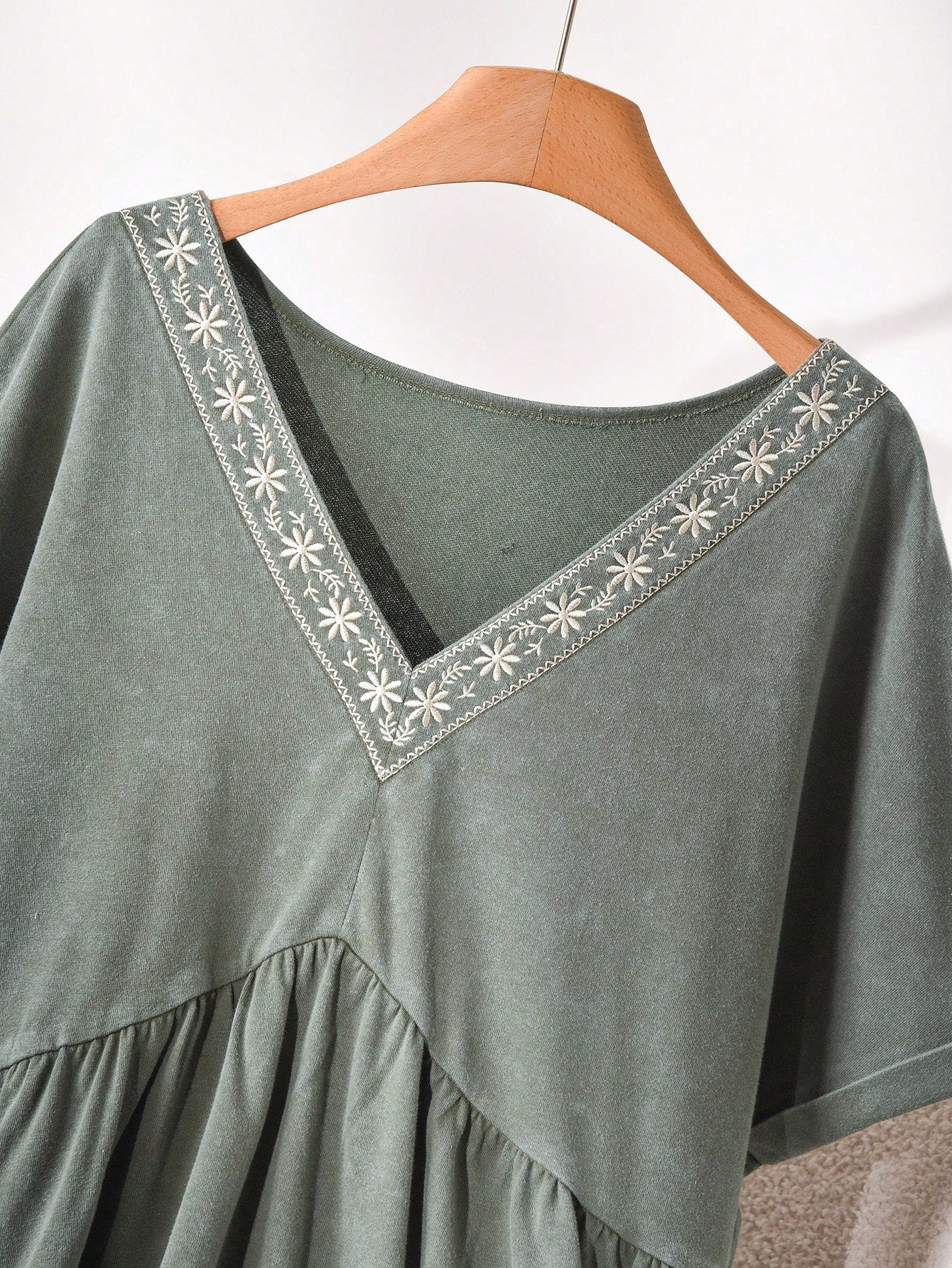 CosyJoli Plus Size Women V-Neck Embroidered Casual Traditional Boho Washed Short Sleeve T-Shirt, Going Out Vacation Tops Green Summer
