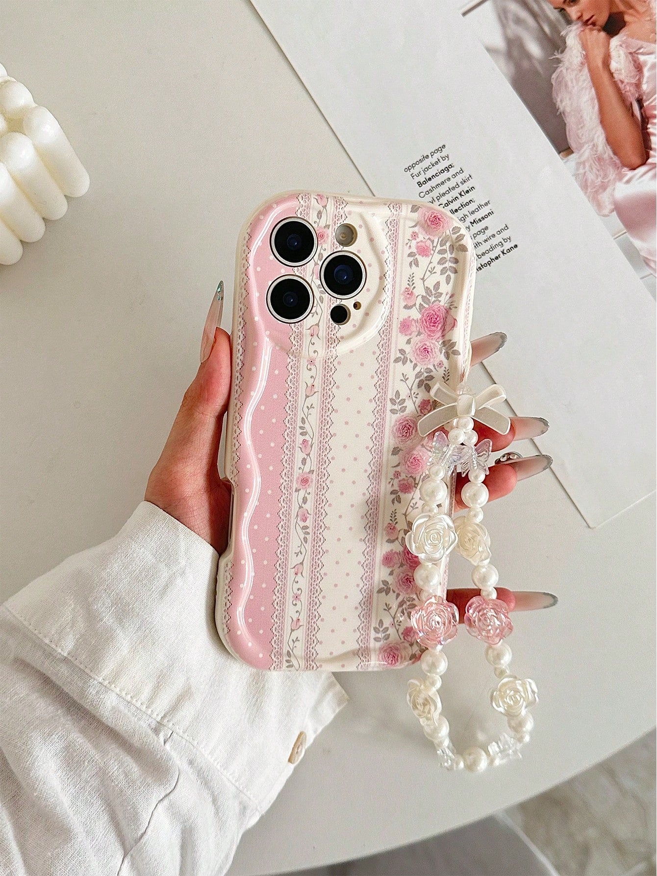 Creamy Pink Lace Floral Painted With Chain White Anti-Drop Cartoon Phone Case Compatible With Ip14,Ip14pro,Ip14promaxip13,Ip13pro,Ip13promaxp11,Ip11promaxip12,Ip12pro,Ip12promanxipXRipXS,Ip15,Ip15pro