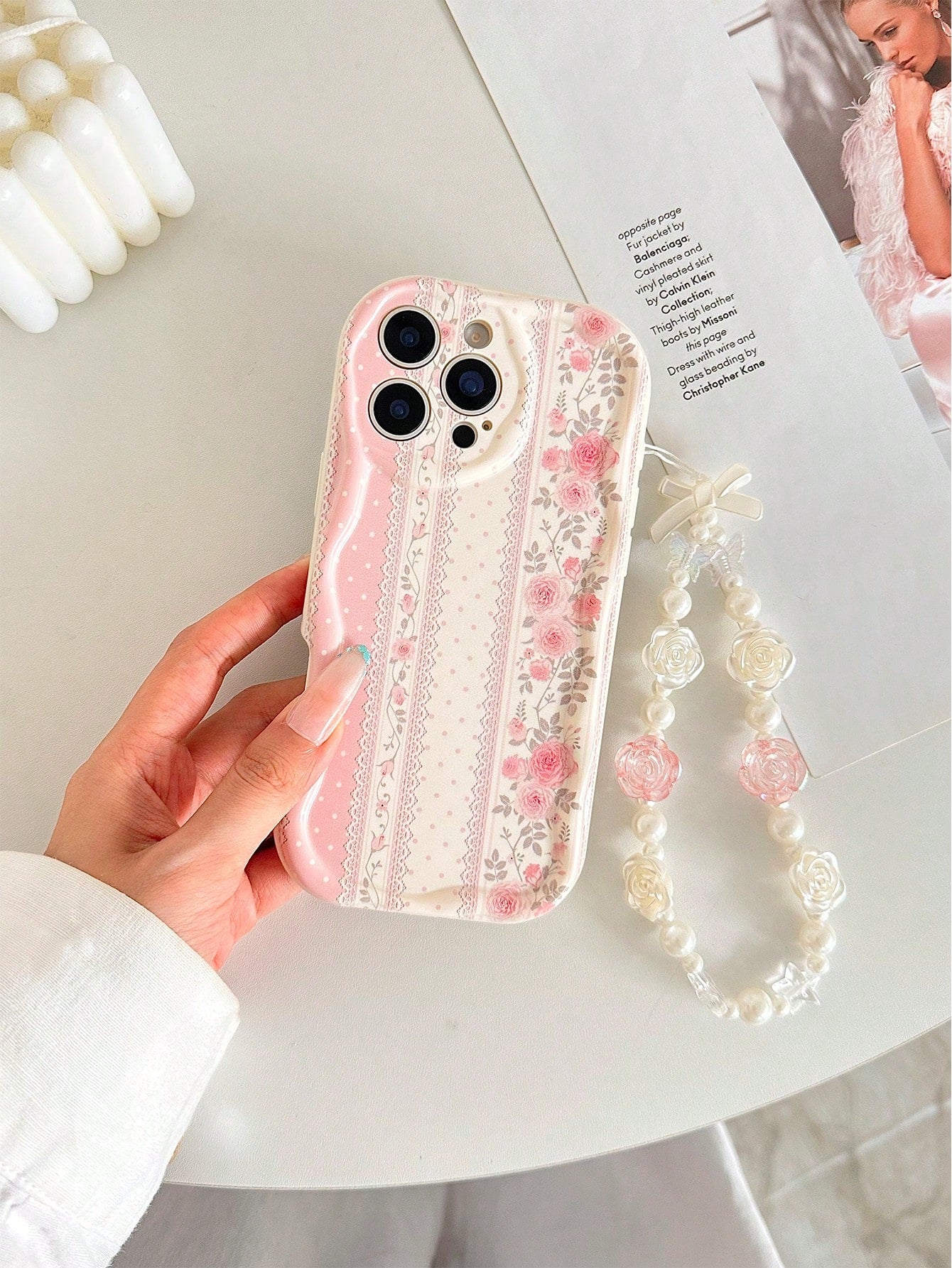 Creamy Pink Lace Floral Painted With Chain White Anti-Drop Cartoon Phone Case Compatible With Ip14,Ip14pro,Ip14promaxip13,Ip13pro,Ip13promaxp11,Ip11promaxip12,Ip12pro,Ip12promanxipXRipXS,Ip15,Ip15pro