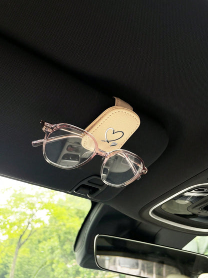 Creative Heart-Shaped Car Glasses Holder, PU Leather Magnetic Fashion Glasses/Eyeglasses Storage Clip For Car Visor, Multifunctional Car Accessories