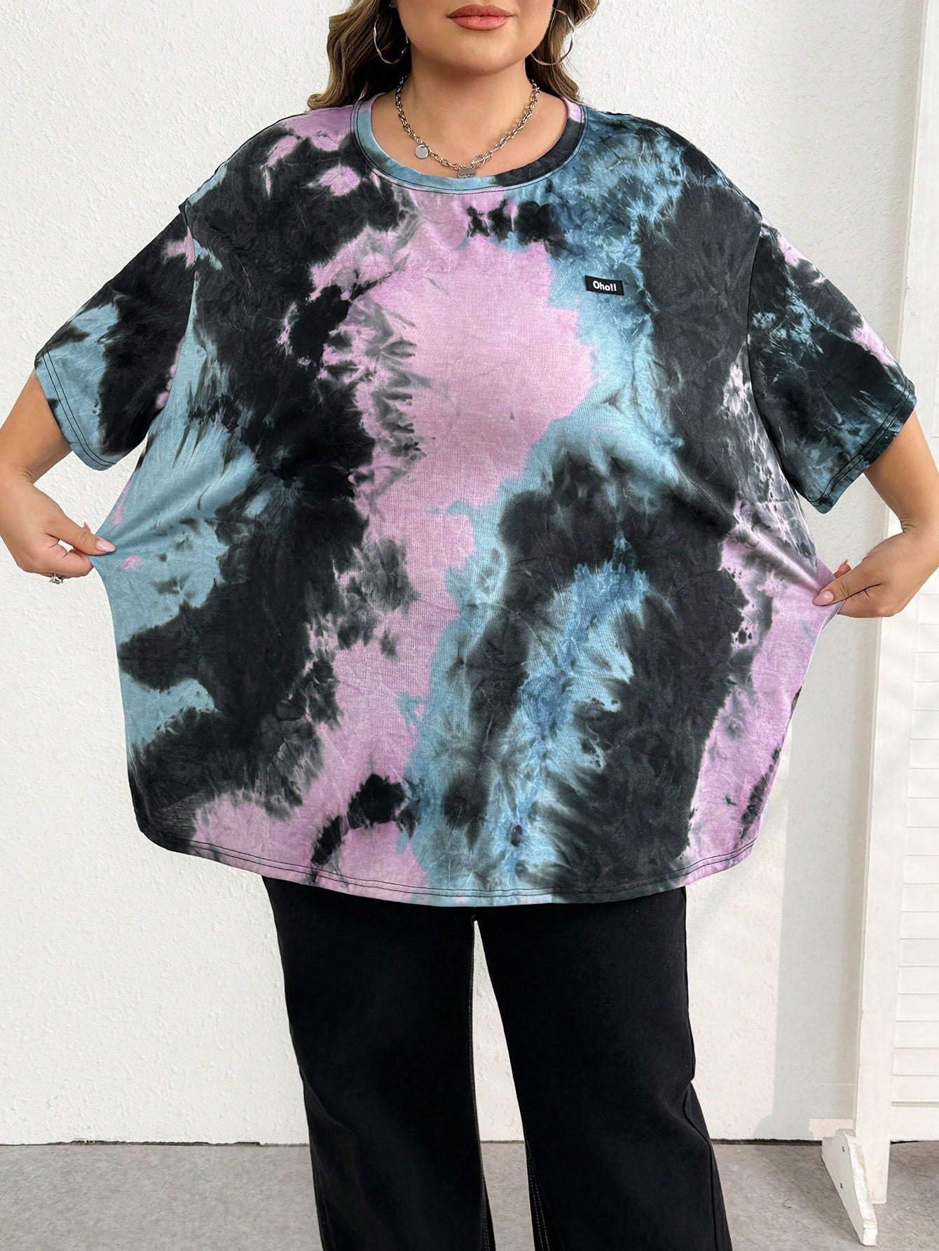 CURVE+ Plus Black And White Letter Patched Drop Shoulder Tee, Summer/2026/New Year Oversized Business Casual Mom T Shirts Trail Ride Office
