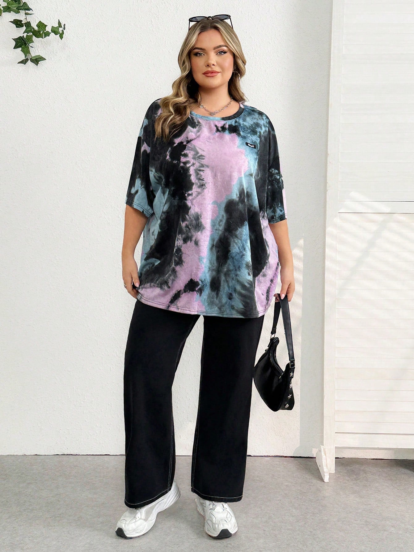 CURVE+ Plus Black And White Letter Patched Drop Shoulder Tee, Summer/2026/New Year Oversized Business Casual Mom T Shirts Trail Ride Office