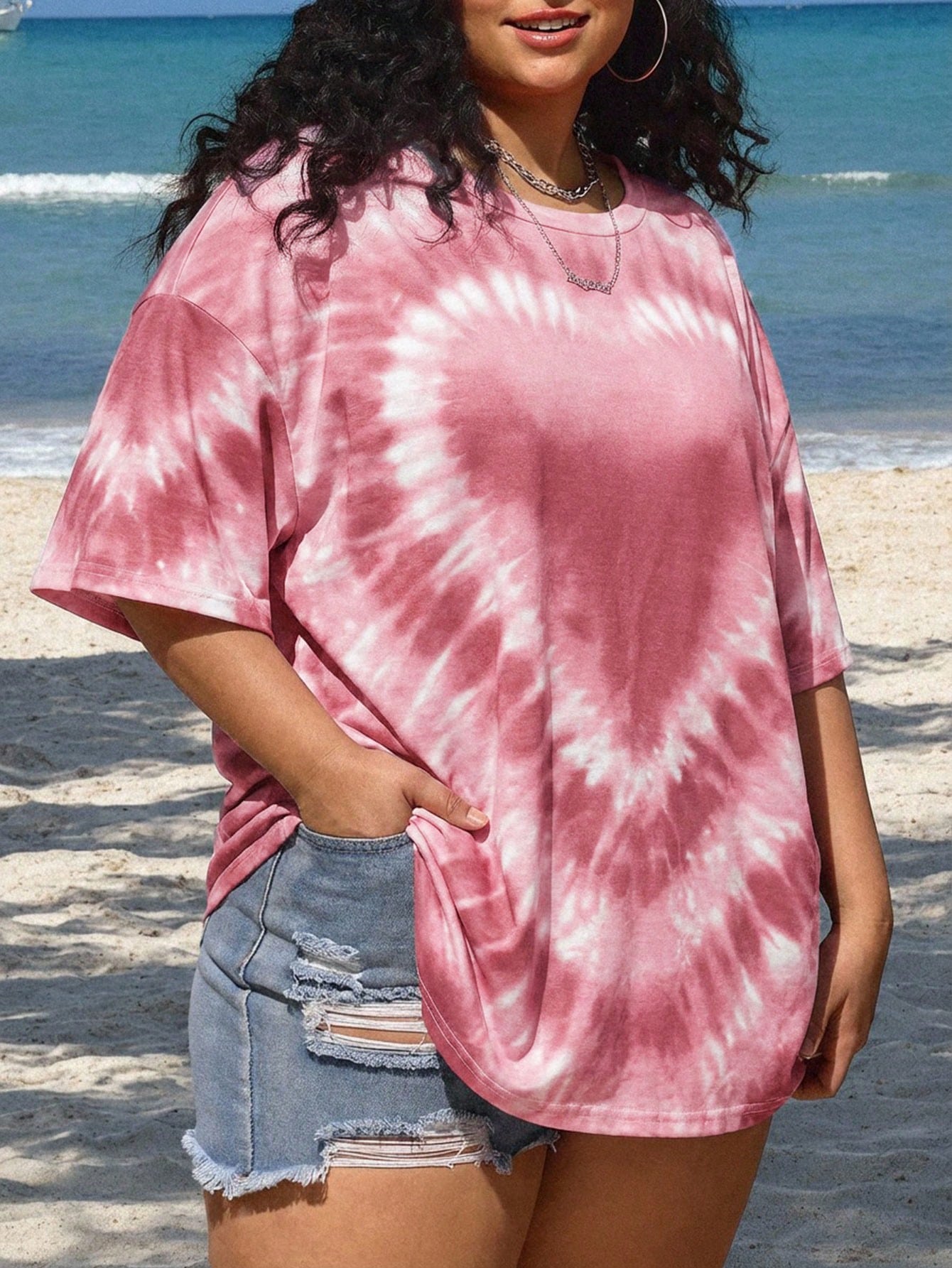 CURVE+ Plus Size Women Heart Tie-Dye Print Loose Dropped Shoulder T-Shirt, Summer Tops