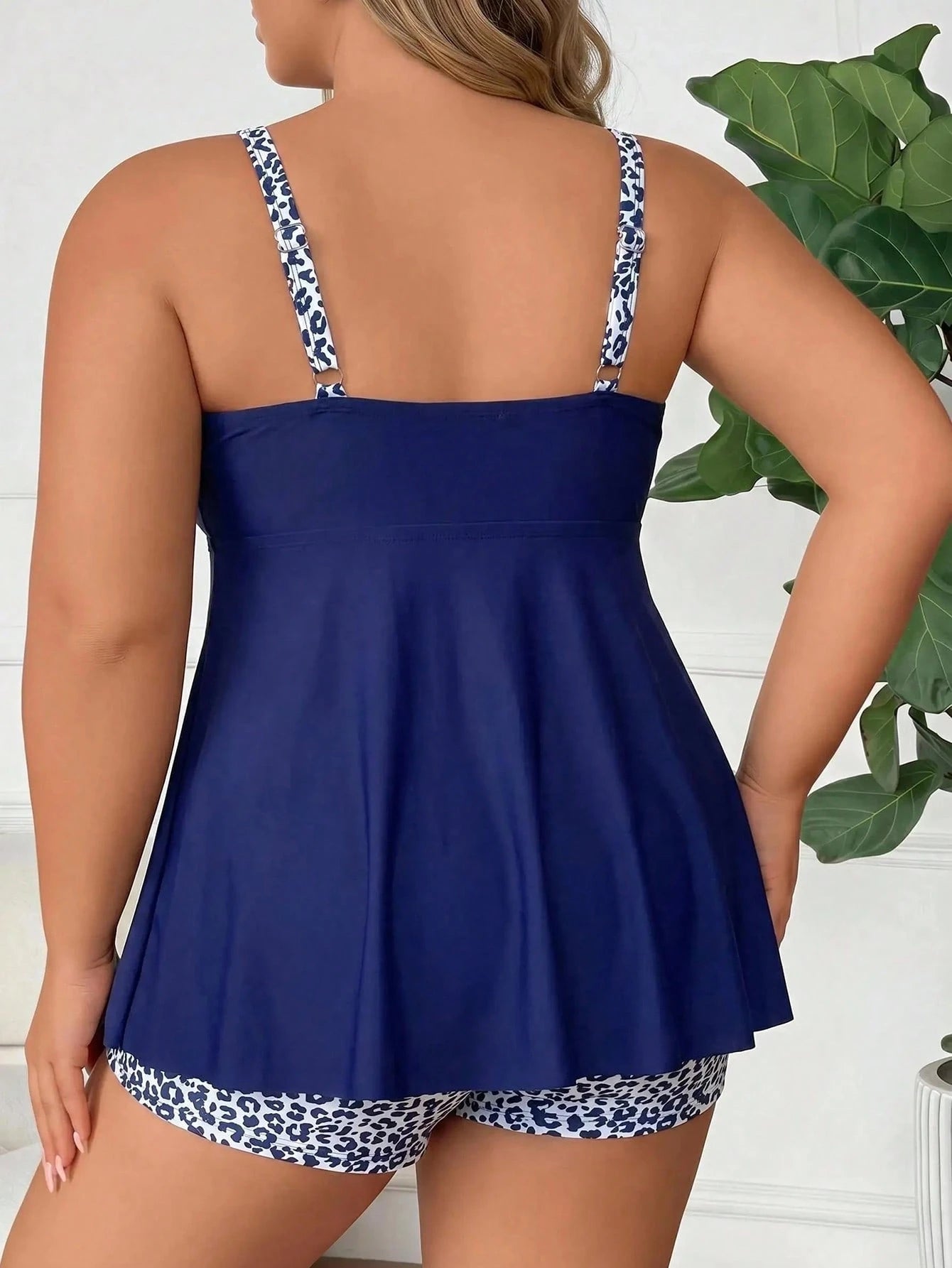 CURVE+ Plus Size Women's Printed Tankini Set With Printed Camisole Swimsuit And Printed Shorts