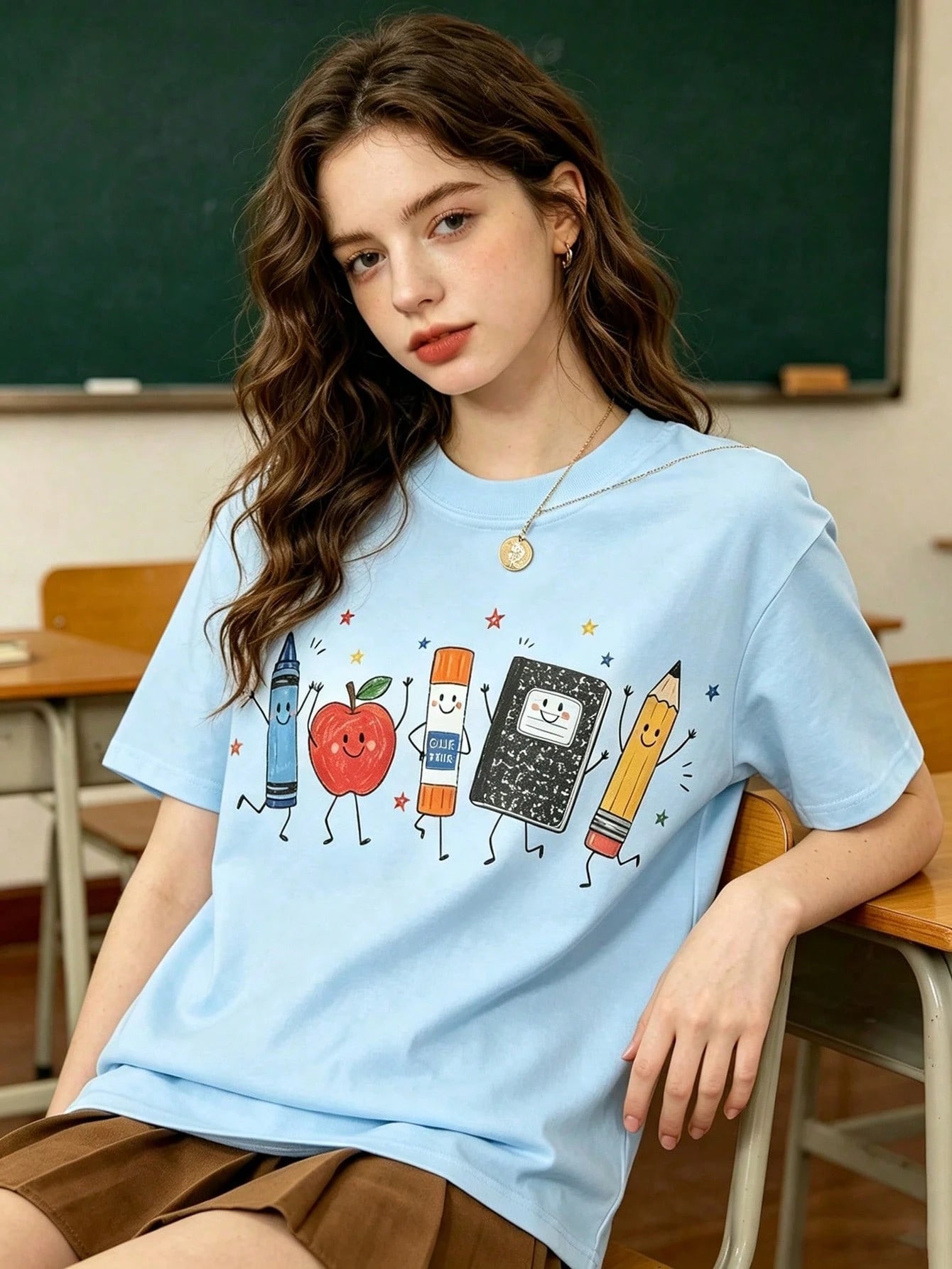 Cute Cartoon School Supplies Graphic Tee Preppy Teacher Student T-Shirt Kindergarten Back To School Top Smiling Apple Crayon Pencil Graphic Clothes