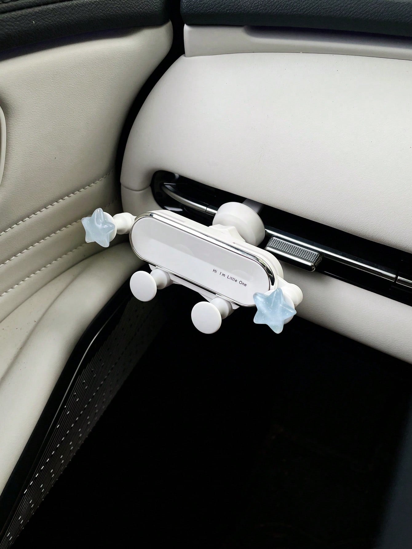 Cute Star Car Phone Holder Creative Car Vent Mount Navigation Support Bracket Gravity Sensing