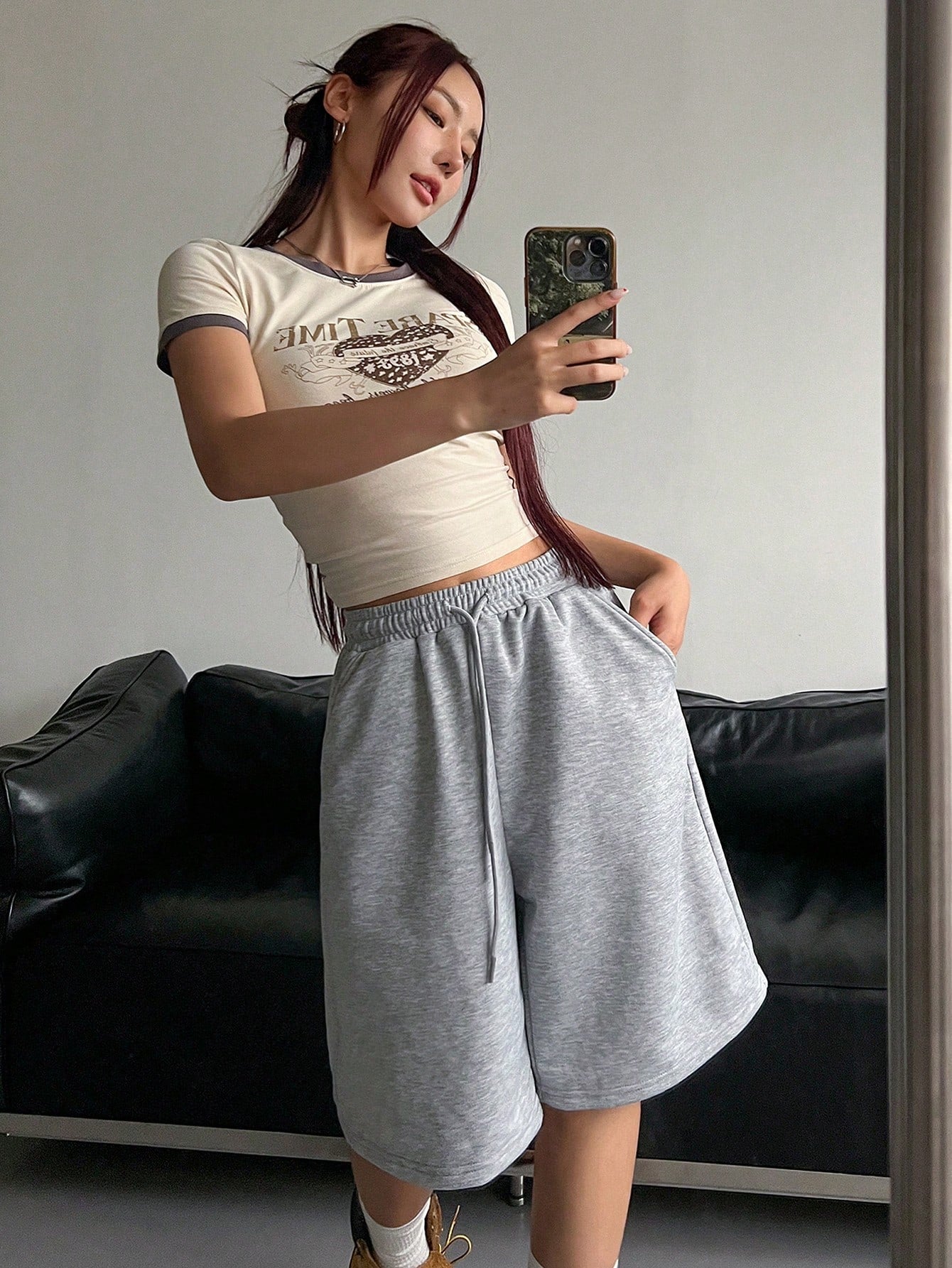 DAZY Women's Casual Sports Shorts With Elastic Waist And Drawstring, Loose Straight Leg, Solid Black, Summer And Autumn