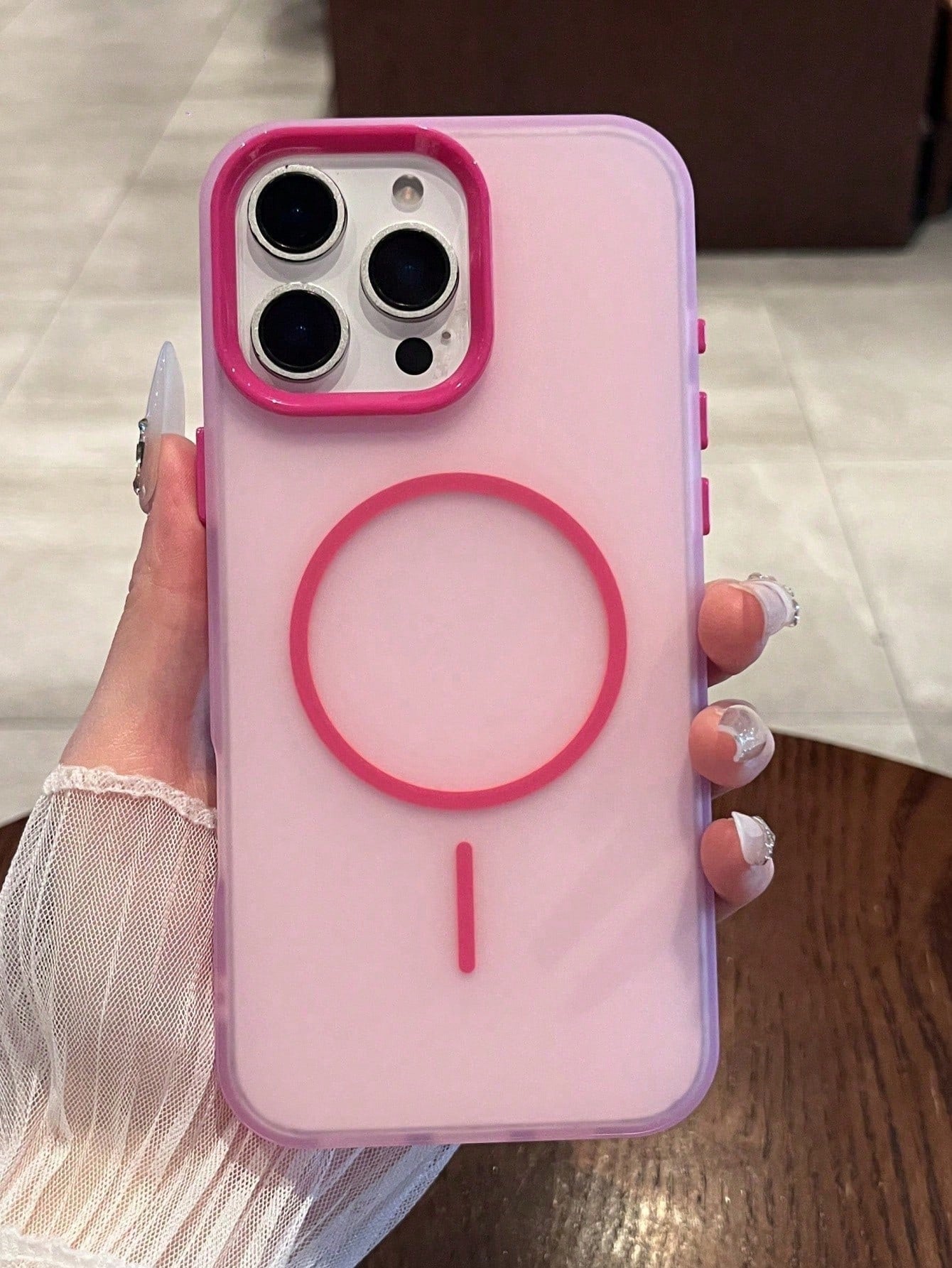 DECOPHONE Transparent Magnetic Phone Case, Compatible With Apple 17, 17 Pro, 17 Air, 17 Pro Max, 16, 15, 14, 13, 12, 11 Pro Max And 16 Plus. It Features Transparent Protection And Shock-Resistant Fram