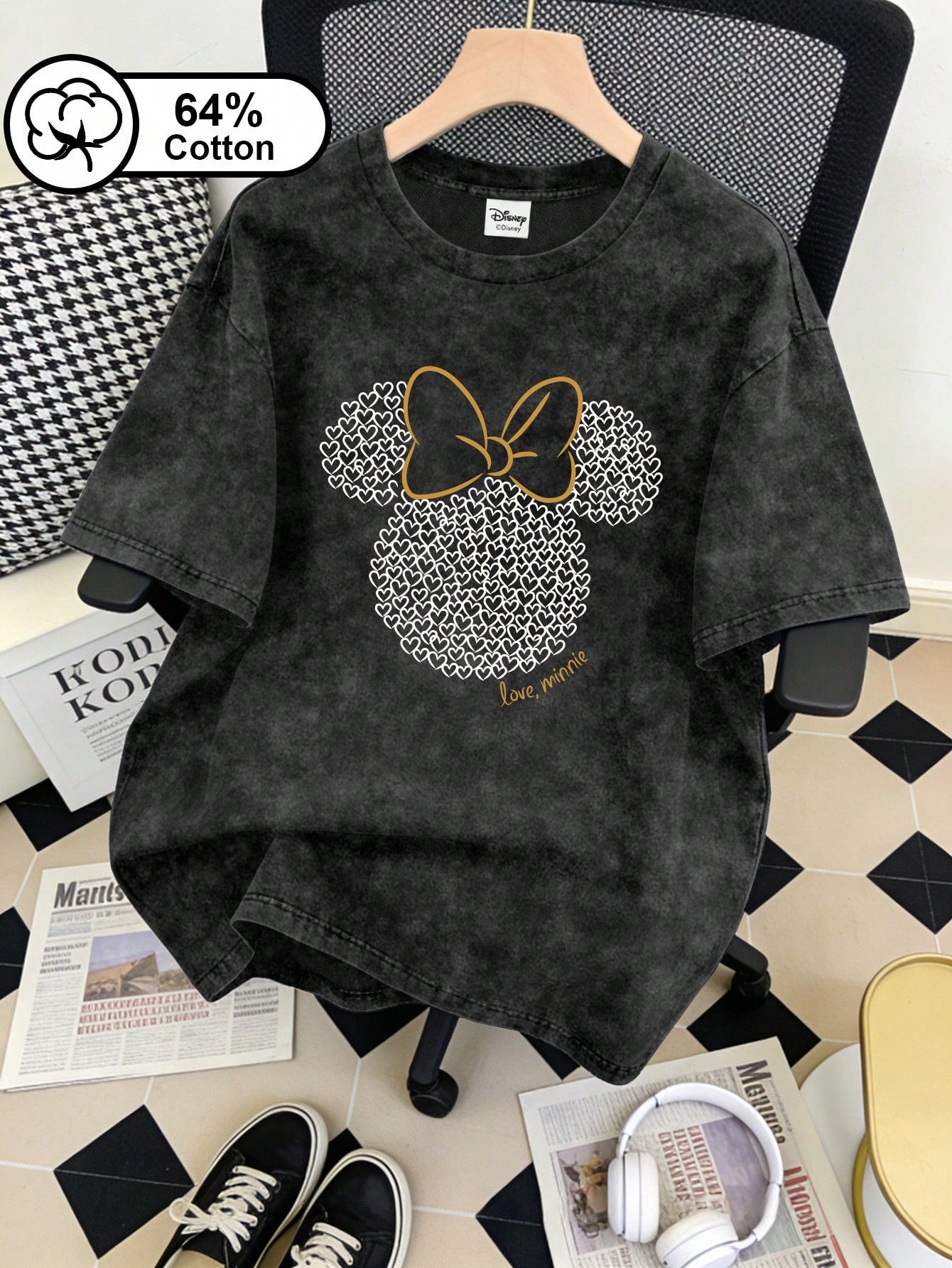 Disney Plus Size Women's T-Shirt, Minnie Mouse And Heart Print, Vintage Washed Short Sleeve T-Shirt Black Summer