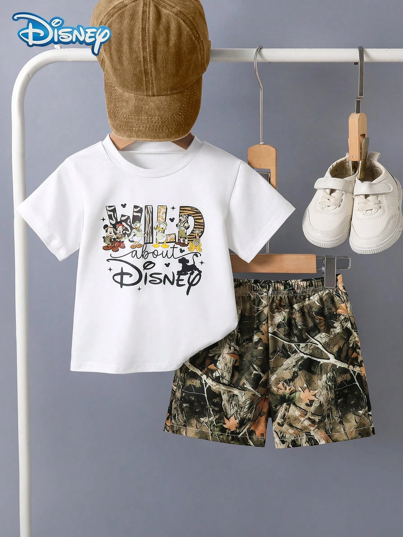 Disney Summer Baby Boy Mickey Donald Duck Family Leopard Print Cute Short Sleeve White T-Shirt Brown Hunting Pattern All-Over Print Shorts Set Cartoon Pattern Slight Elasticity Suitable For Infant New