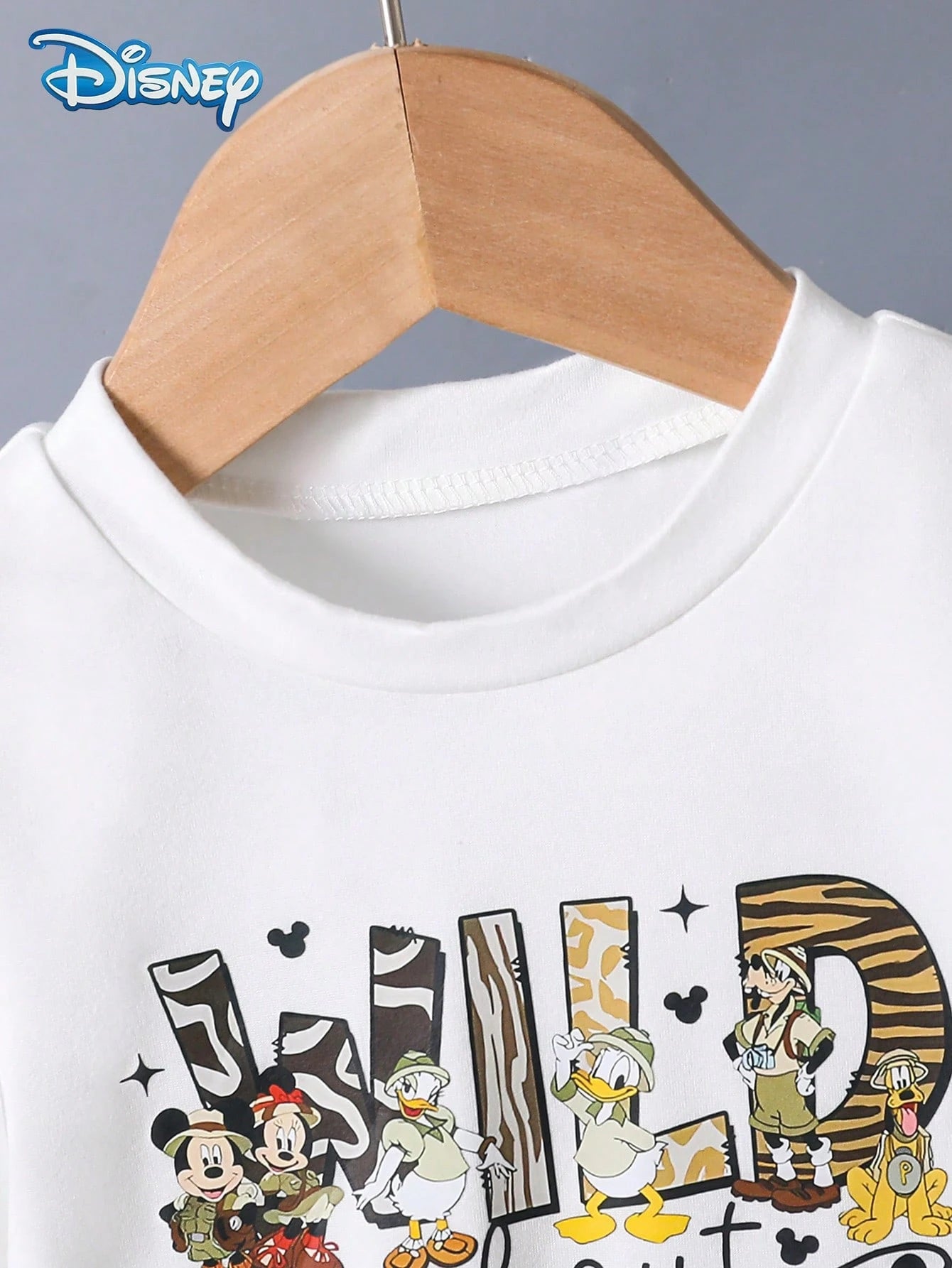 Disney Summer Baby Boy Mickey Donald Duck Family Leopard Print Cute Short Sleeve White T-Shirt Brown Hunting Pattern All-Over Print Shorts Set Cartoon Pattern Slight Elasticity Suitable For Infant New