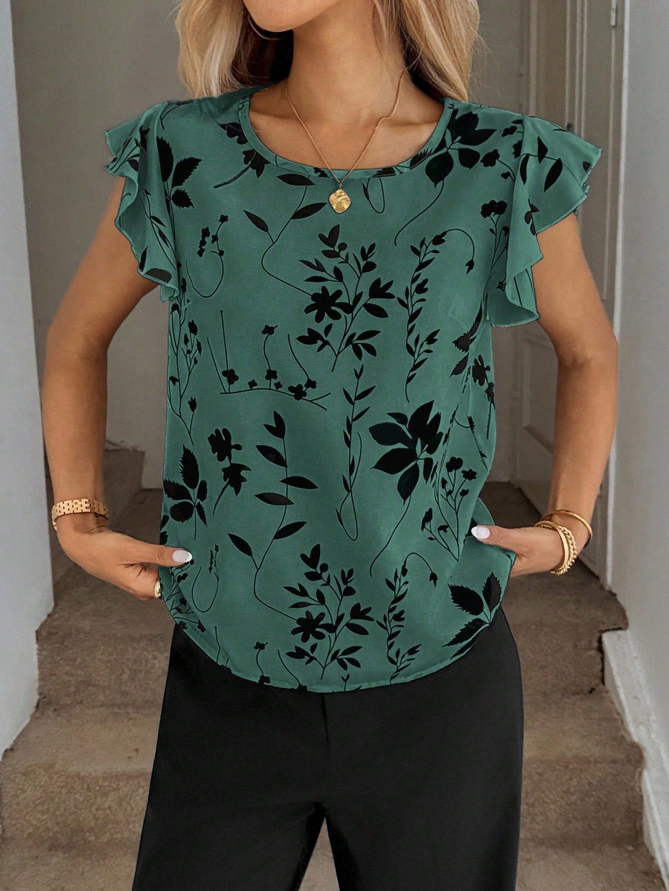Easowa Spring Silhouette Flower Print Ruffle Hem Round Neck Women Blouse Cap Sleeve Tops For Summer Casual Top Floral