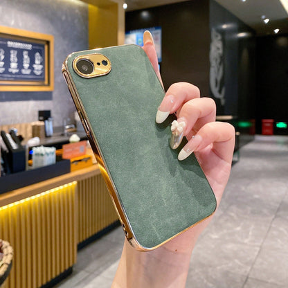 Electroplated Metal Sheepskin Leather Case Suitable For 16ProMax Apple Phone, IPhone15Pro Anti-Fall 13p Men's And Women's Models, 15 Anti-Fall Phone Case. An Excellent Gift Choice For Women; Suitable