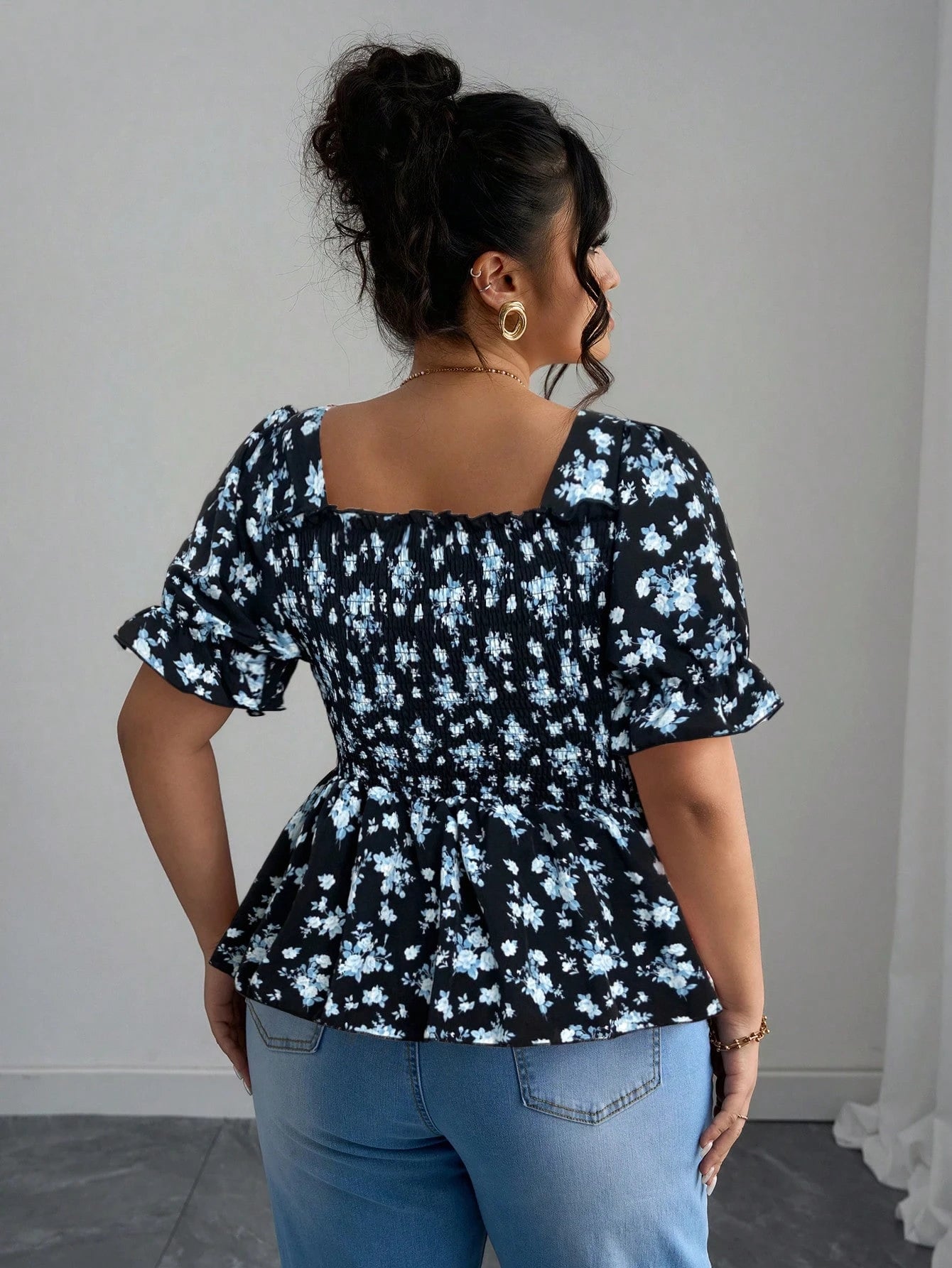 Elenzga Vacation-Inspired Slim-Fit Shirt Design Ditsy Floral Top Floral Top Square Neck Top Puff Sleeve Top Babydoll Top