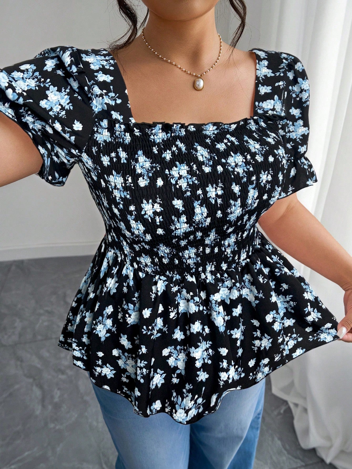 Elenzga Vacation-Inspired Slim-Fit Shirt Design Ditsy Floral Top Floral Top Square Neck Top Puff Sleeve Top Babydoll Top