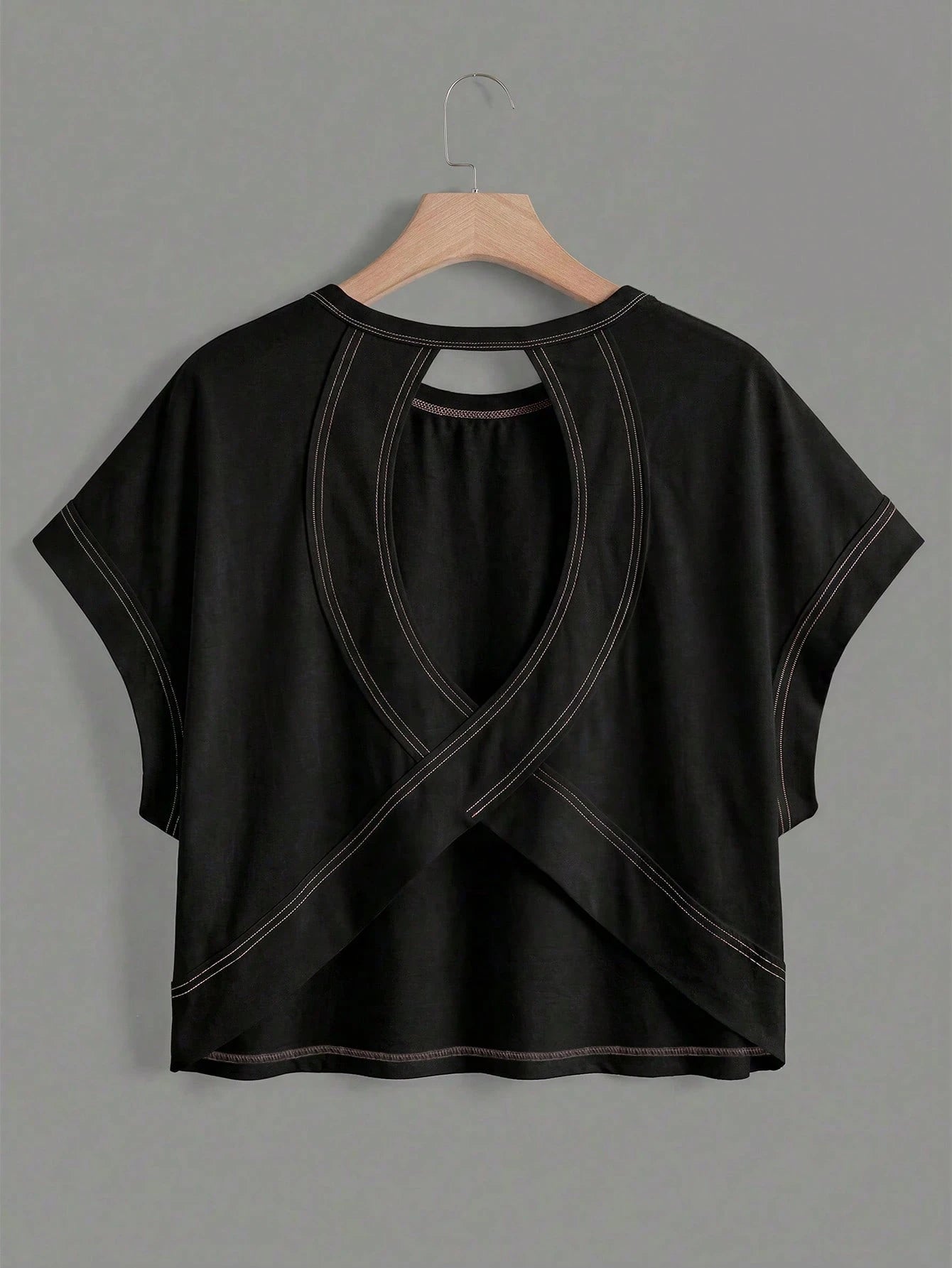 Essnce Women's Casual Round Neck Backless Asymmetrical Hem Loose Sleeveless T-Shirt, Suitable For Summer,Summer Top