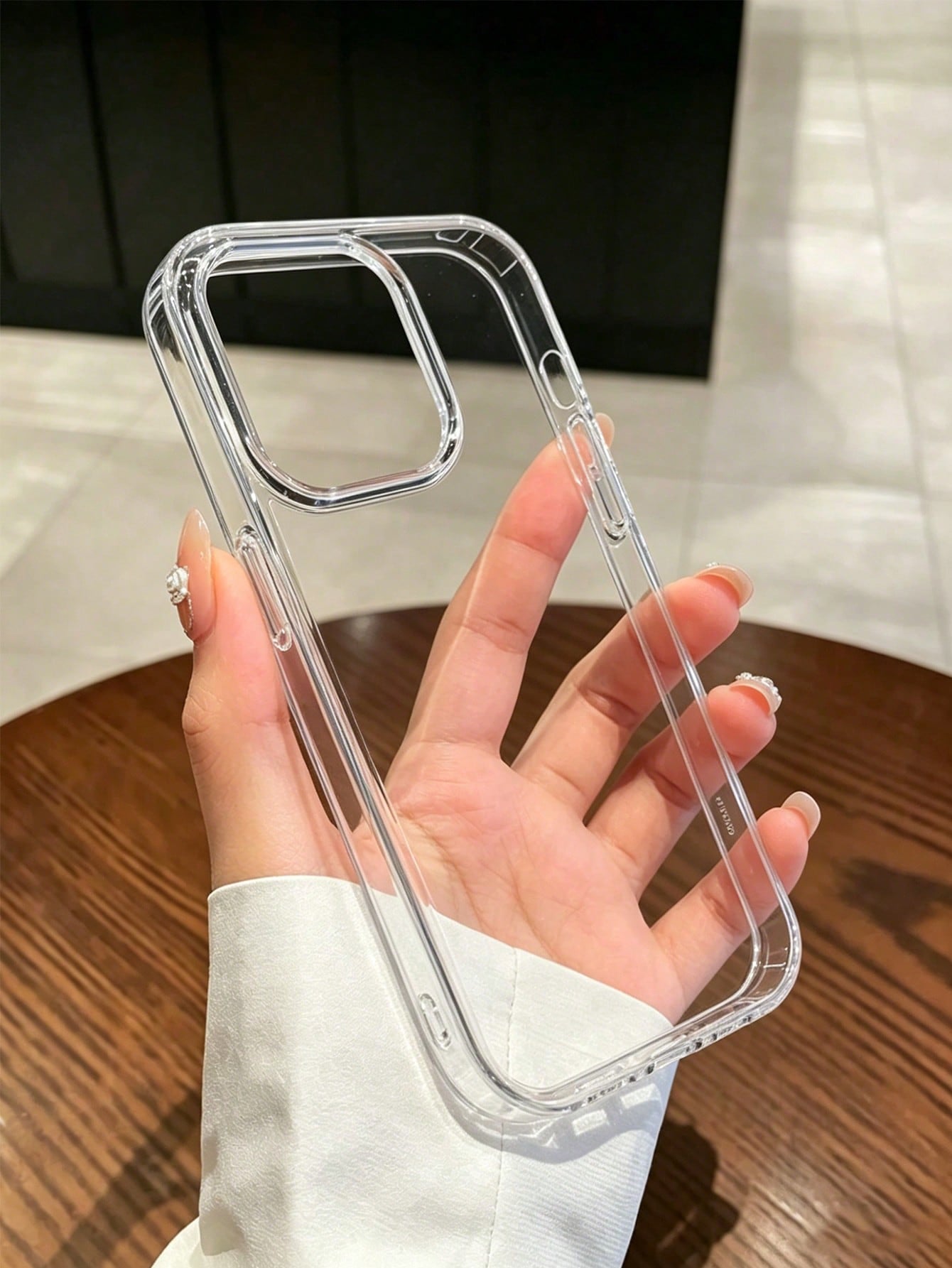 Fashionable Minimalist Transparent TPU Phone Case Suitable For IPhone 17/17 Pro/17 Pro Max/16/16 Pro/16 Pro Max/15/15 Pro/15 Pro Max/14/14 Pro/14 Pro Max/13/12/11, Waterproof, Shockproof, Scratch-Resi