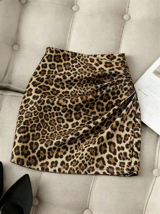 Franclia Women's Spring/Summer Fashion Leopard Print Mini Skirt, Featuring High Waist Pleated Design And Slim Fit Bodycon Silhouette, Made Of Classic Leopard Print Elastic Fabric, Perfect For Da