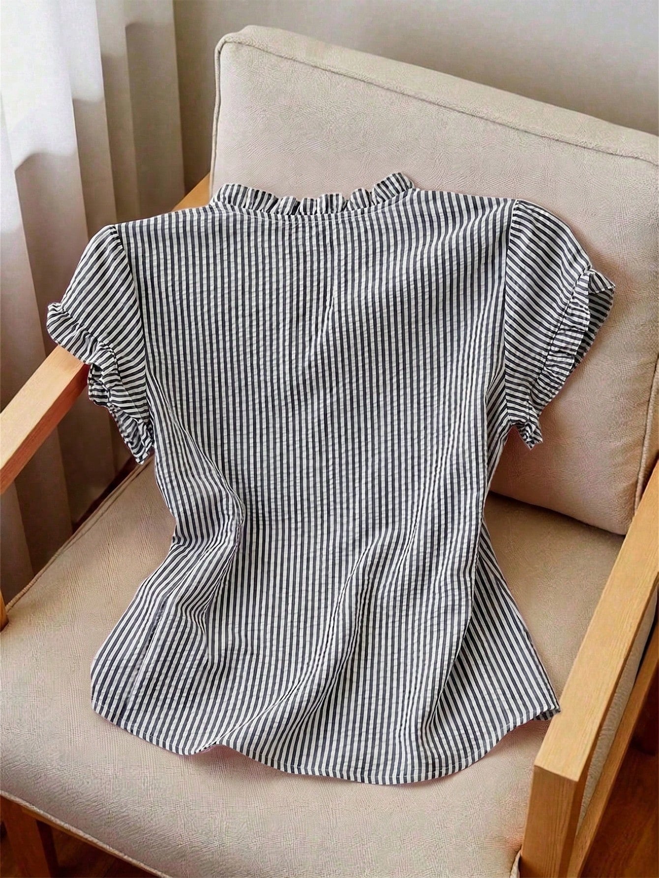 Franclia Women's Stand Collar Short Sleeve Striped Front Button Casual Summer Blouse