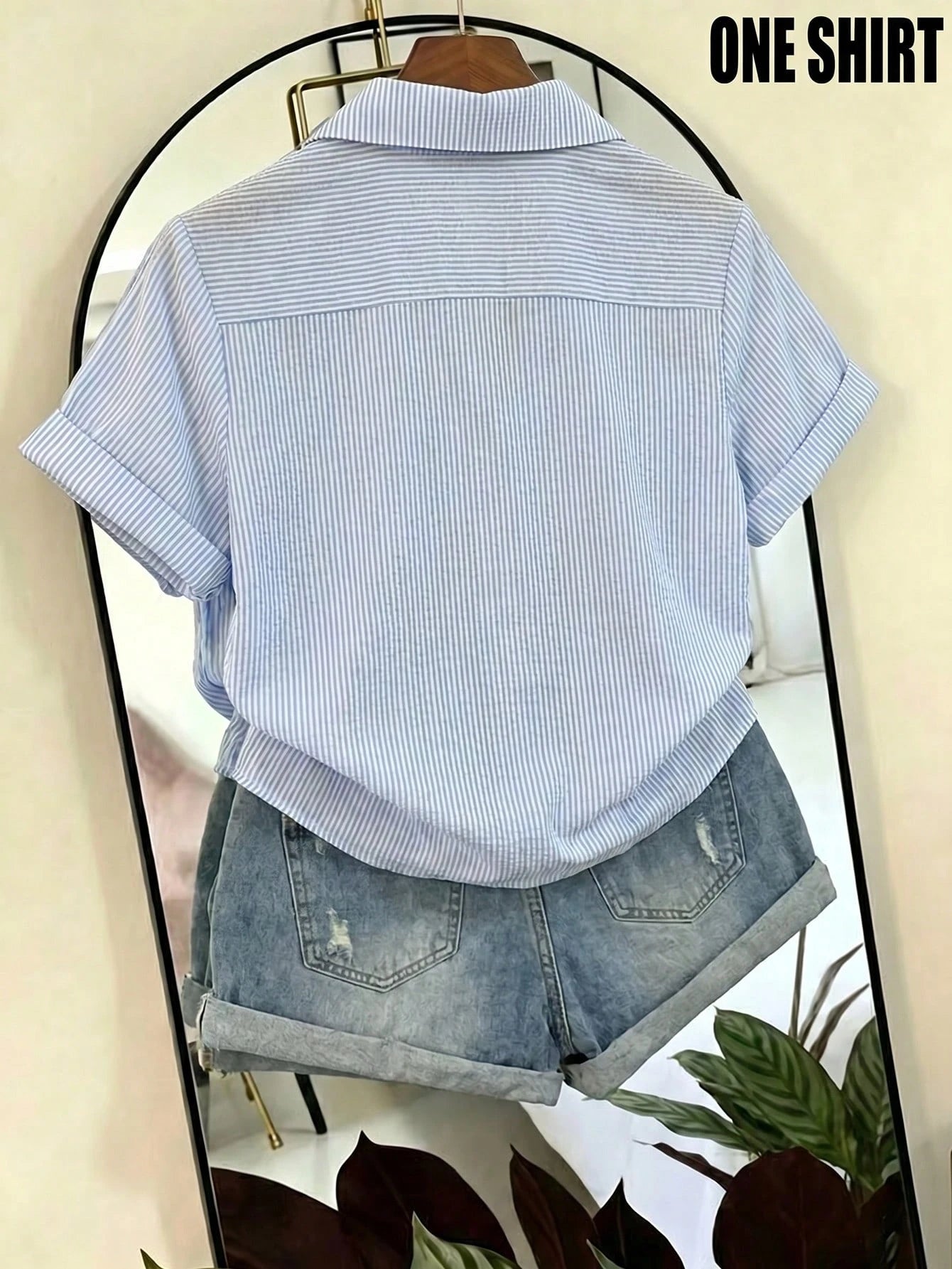 Franclia Women's Striped Puff Sleeve Wrinkled Fabric Short Sleeve Blouse, Suitable For Spring/Summer Outings And Dating Occasions