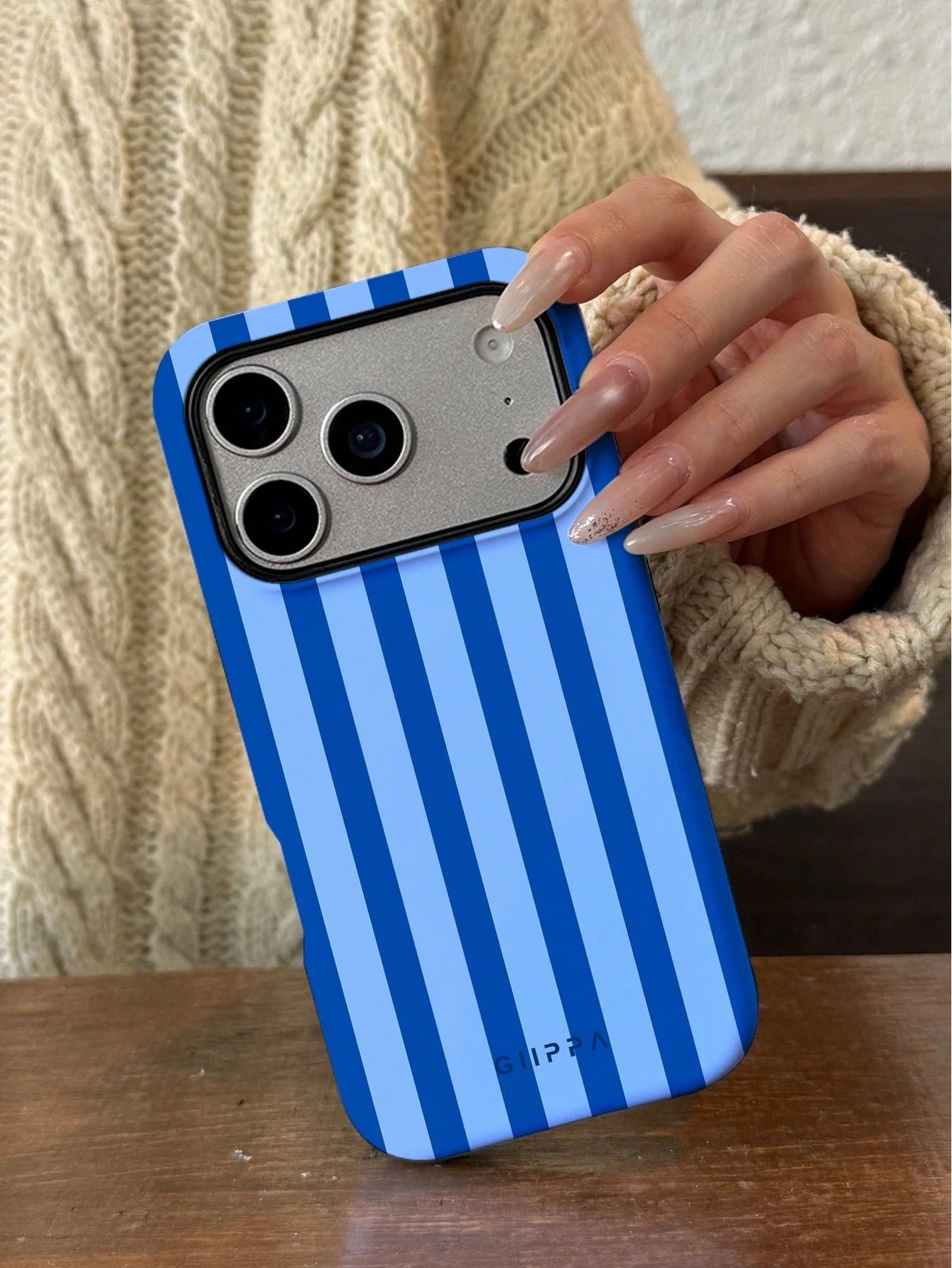 GIIPPA 1 Piece Blue Striped Print Design Phone 17 Pro Max Case, Suitable For Phone 16 Pro Max, 15 Pro Max, 14 Pro Max, Korean Stylish And Interesting Phone Case, Compatible With 11/12/13/14/15/16 Pro