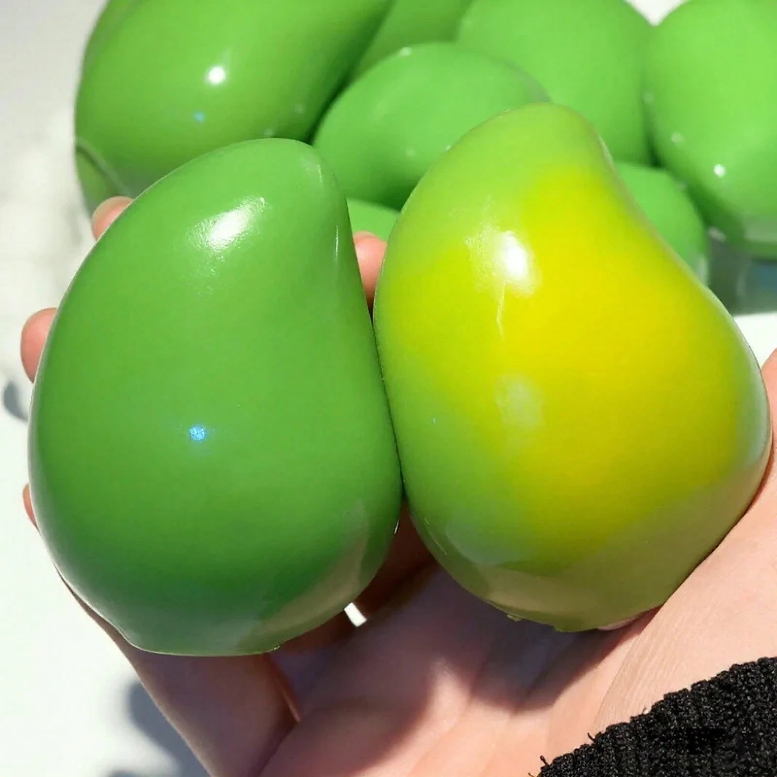 Handmade Crispy Mango Stress Ball Squeeze Toy, Color-Changing Mango Squishy Fidget Ball, ASMR Sensory  Stress Relief Toy, Birthday Gift