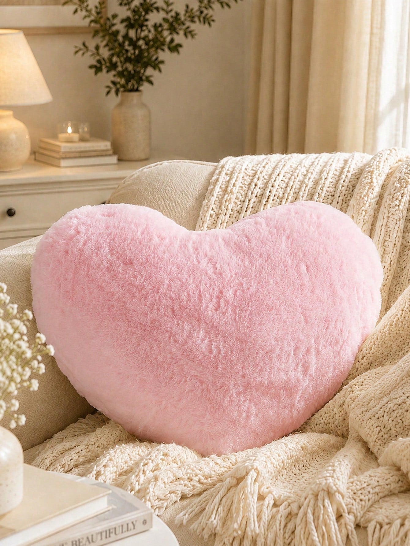 Heart-Shaped Pink Throw Pillow, Decorative Pillow, Suitable For Bed, Sofa, Cute Faux Rabbit Fur Small Pillow, Suitable For Women, Valentine's Day, Anniversary, Autumn, Halloween, Christmas Home Decor