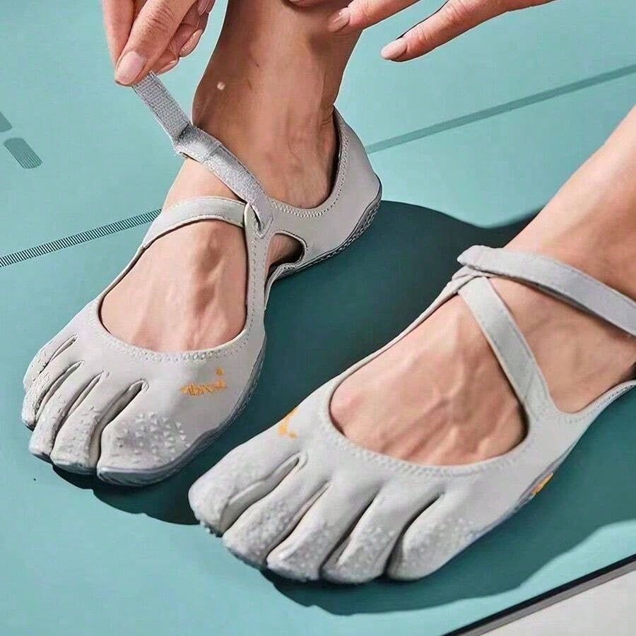 High-End Women's Five-Toe Comprehensive Training Shoes, Pilates Yoga Dance Split-Toe Footwear, Indoor Soft Sole Non-Slip Fitness Shoes