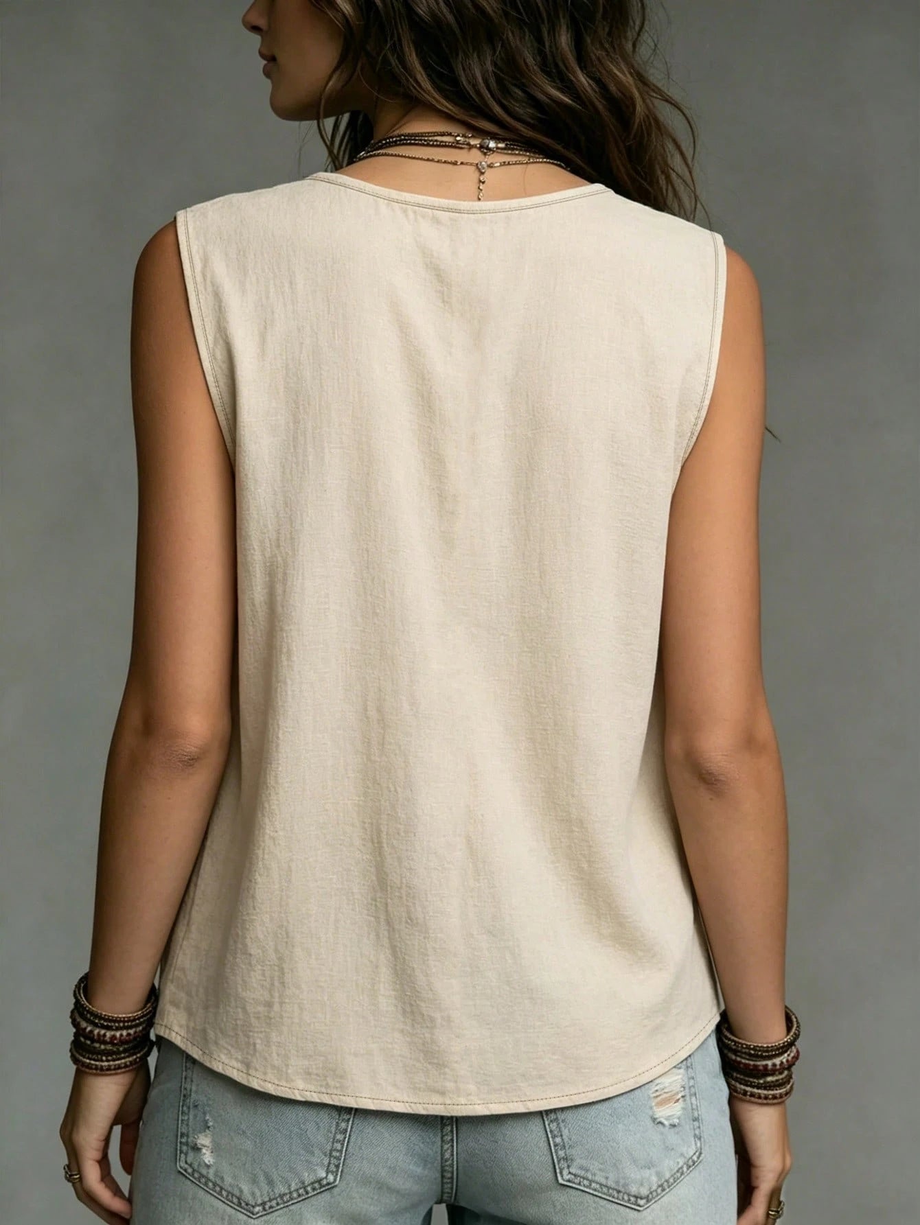 Holidaya Minimalist Beige Tone With Relaxed Texture, Deep V-Neck With Front Pleated Design Tank Top, Suitable For Commuting, Casual And Other Multiple Occasions, Easily Create A Lazy Artistic St