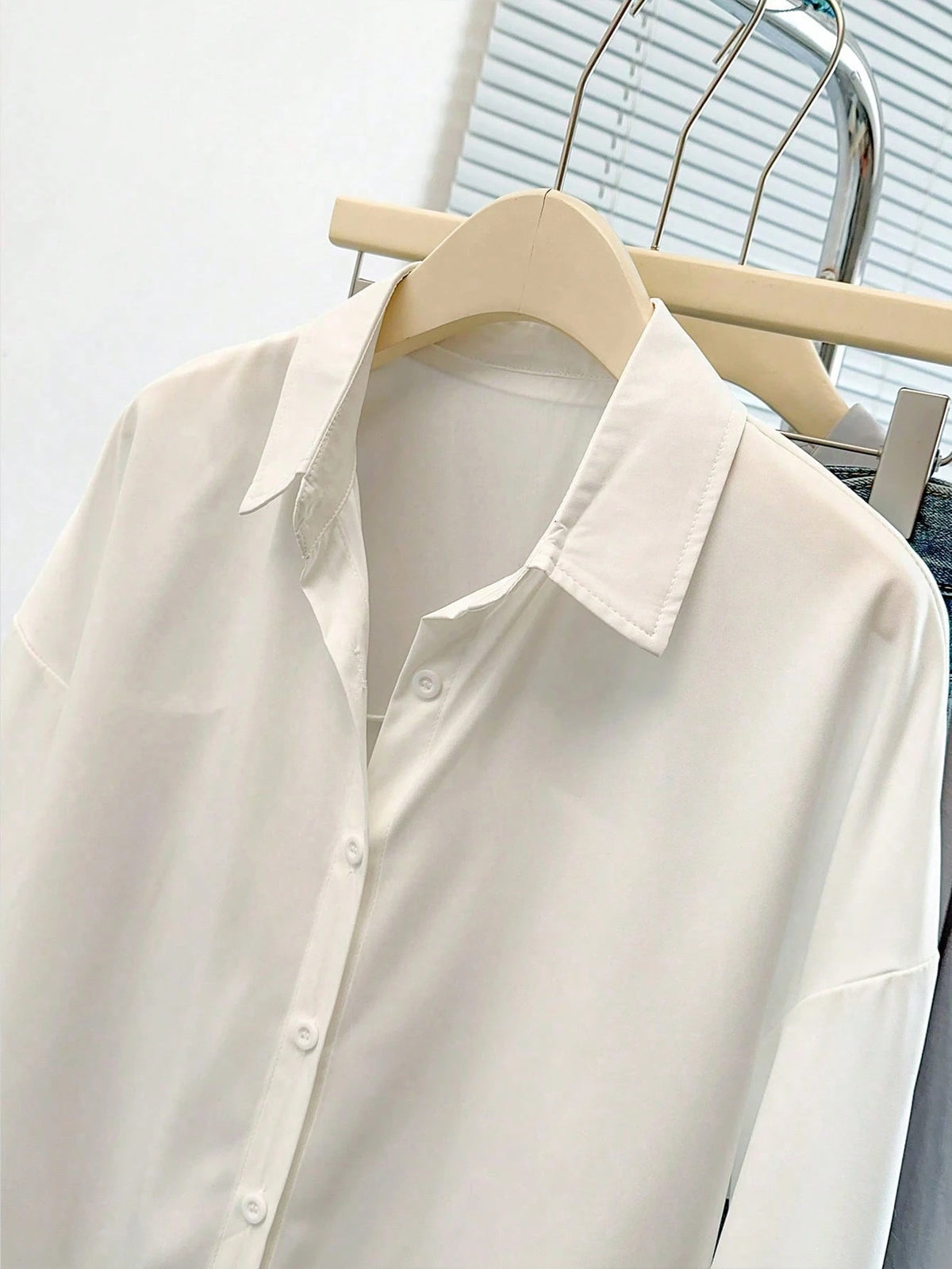 INAWLY Women's Solid Color Drop Shoulder Long Sleeve Single-Breasted Casual Shirt