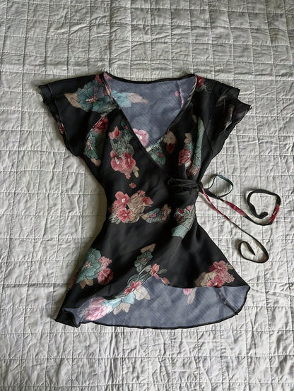 IslaSuriya Women's Spring/Summer New Floral Print V-Neck Bow Tie Waist Flutter Sleeve Blouse