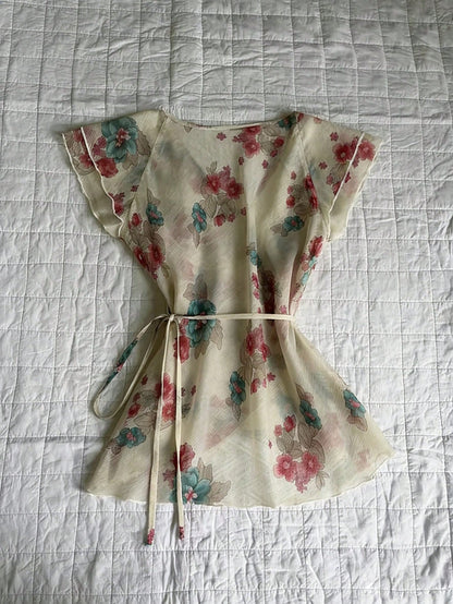 IslaSuriya Women's Spring/Summer New Floral Print V-Neck Bow Tie Waist Flutter Sleeve Blouse