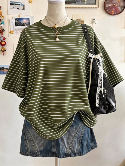 Lalippa Hawaiian Floral Print Fashion Minimalist Oversized Mid-Length Round Neck Drop Shoulder Women's T-Shirt, Gift For Friends