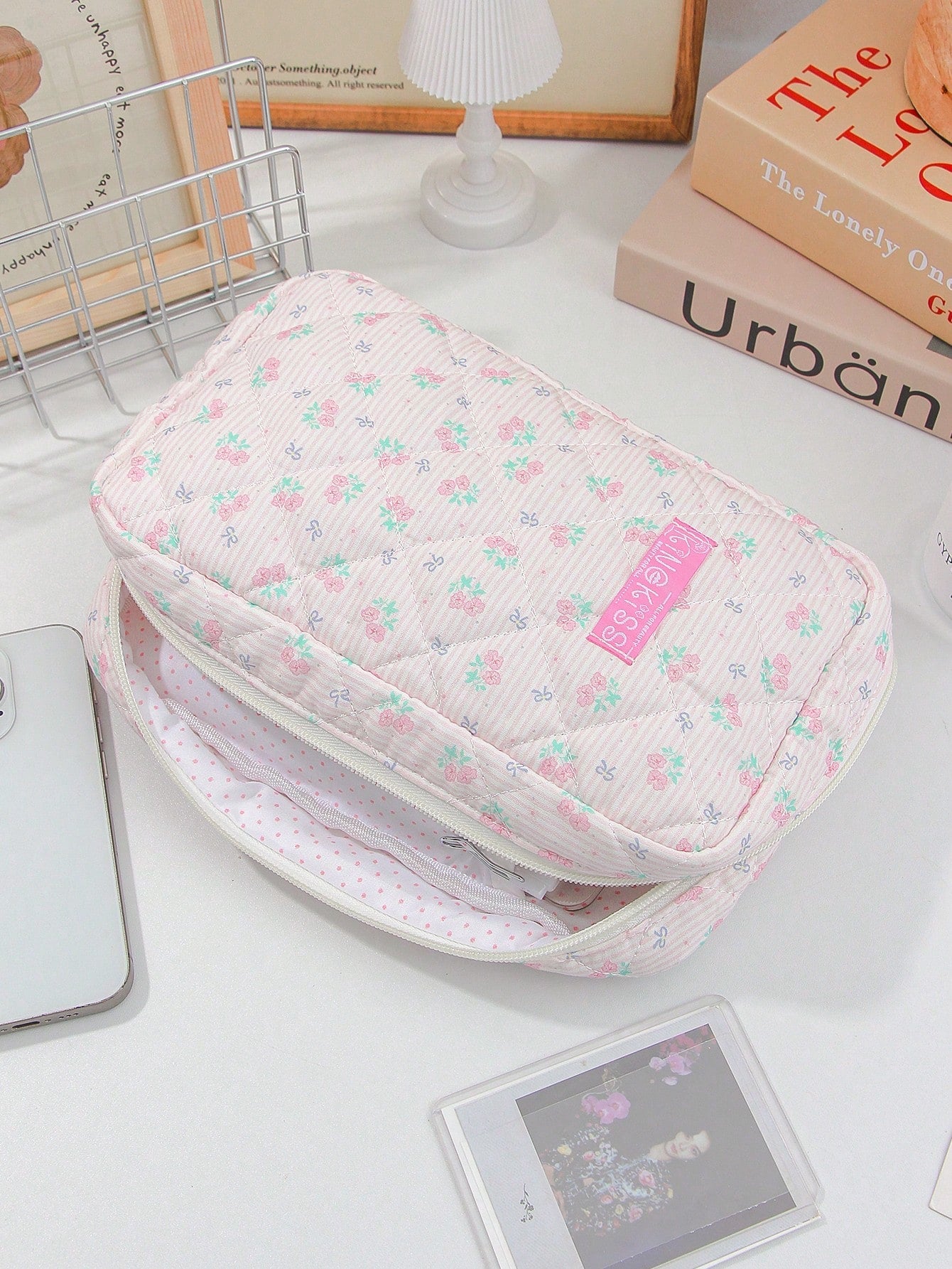 Large Capacity Digital Storage Bag Multi-Pocket Digital Product Storage Bag Foam Quilted Power Bank Storage Bag Thickened & Anti-Drop Protection Case
