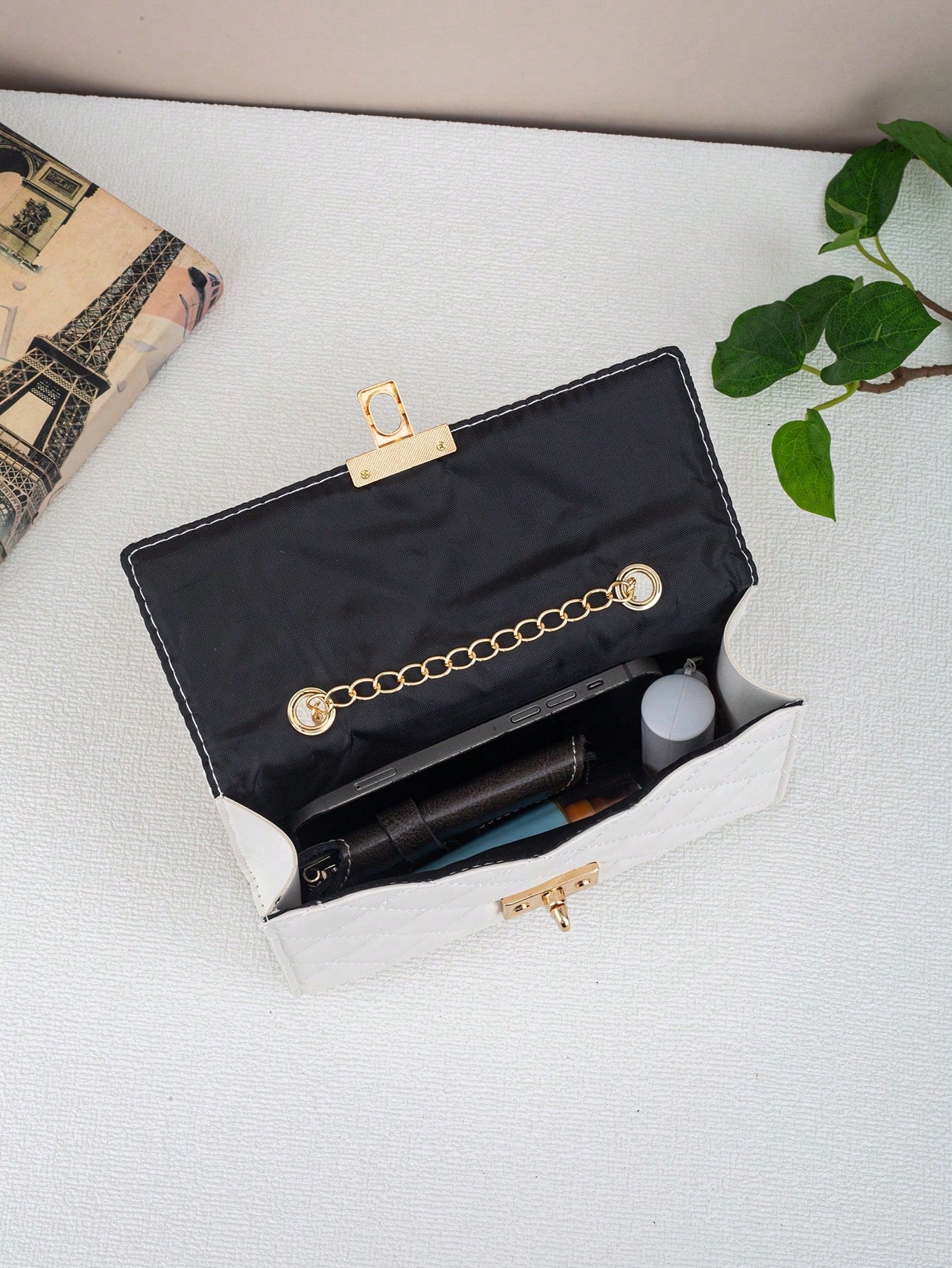 Large Capacity Quilted Chain Small Square Bag, Minimalist Quilted Lock Chain Bag, Elegant Mature Elegant Shoulder Small Square Bag, Metal Lock Design Shoulder Crossbody Women's Bag, Can Hold Phone And