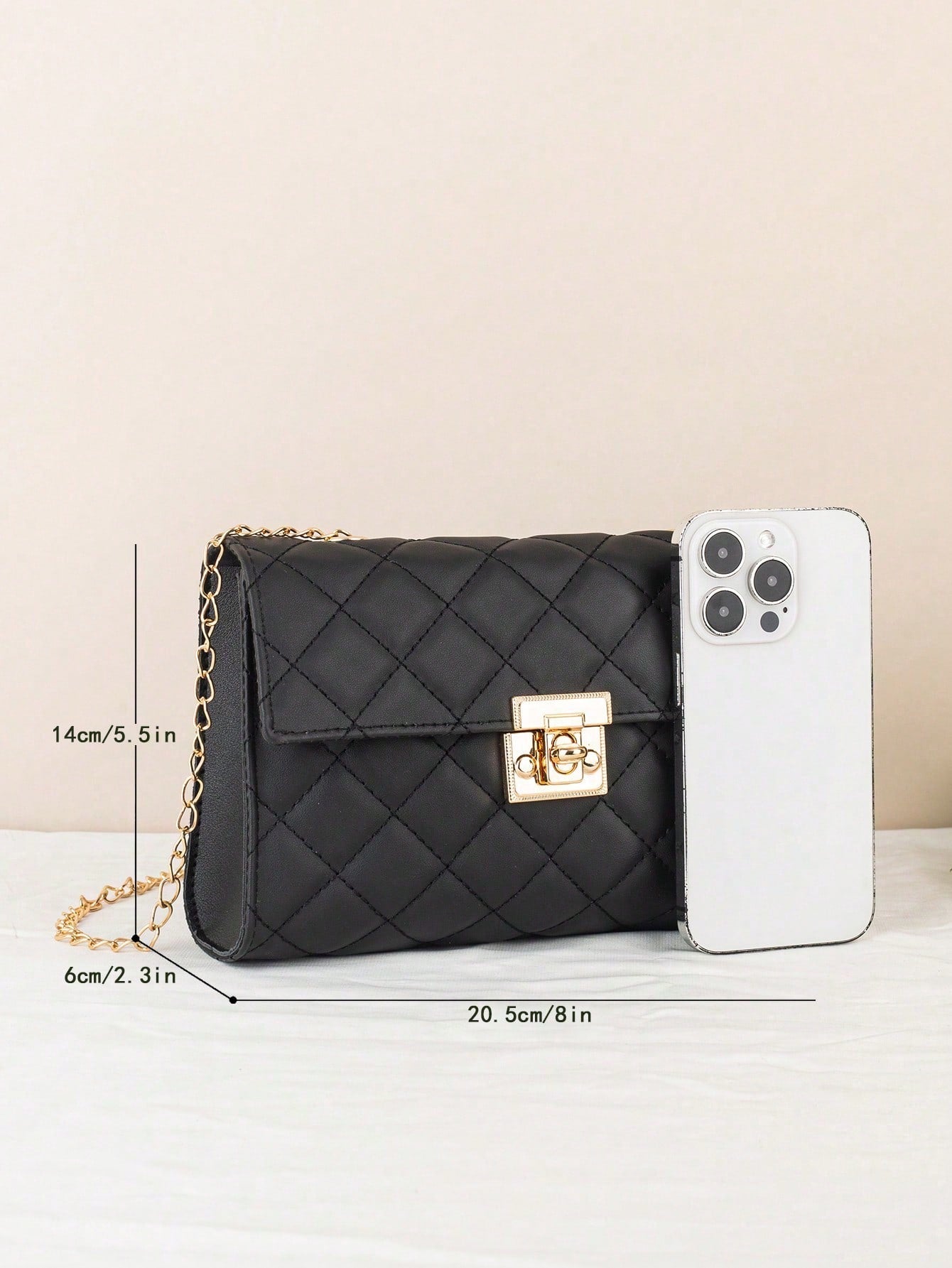 Large Capacity Quilted Chain Small Square Bag, Minimalist Quilted Lock Chain Bag, Elegant Mature Elegant Shoulder Small Square Bag, Metal Lock Design Shoulder Crossbody Women's Bag, Can Hold Phone And