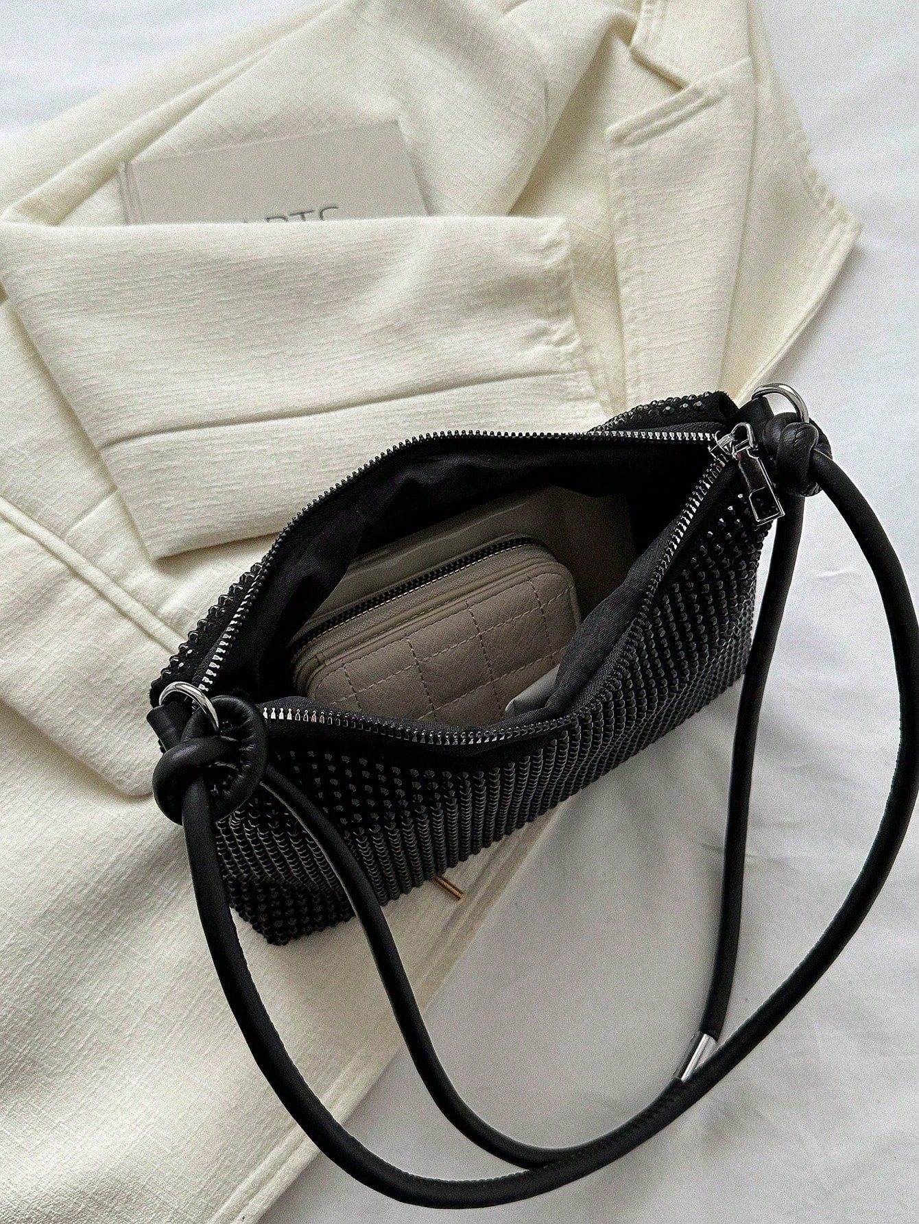 Lightweight,Business Casual Black Hobo Bag Studded Decor With Zipper For Teen Girls Women College Students,Rookies & White-collar Workers Perfect for Office,College,Work,Business,Commute,Outdoors, Tr