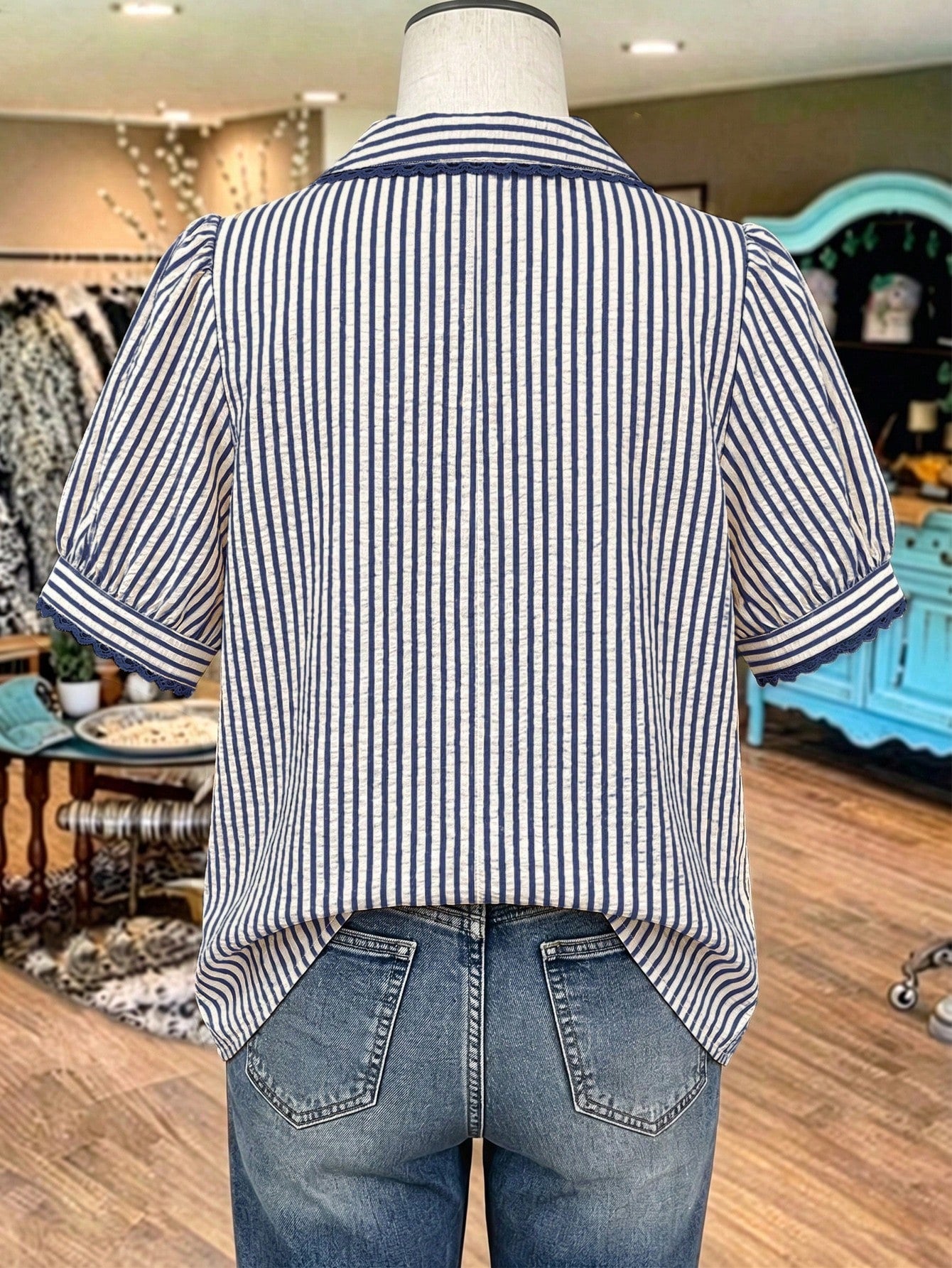Linhara Plus Size Elegant Striped Short Sleeve Lapel Collar Casual Vacation Shirt, Slimming Effect, Spring/Summer Vacation Outing Top