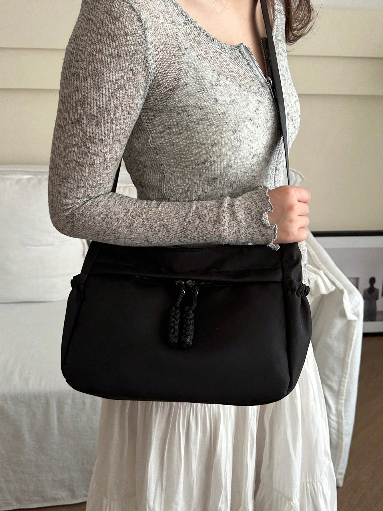 Livesso Fashionable Solid Color Large Capacity Zipper Crossbody Bag, Casual Portable Sports Shoulder Bag, Simple Commuter Bag For Women, Retro Style