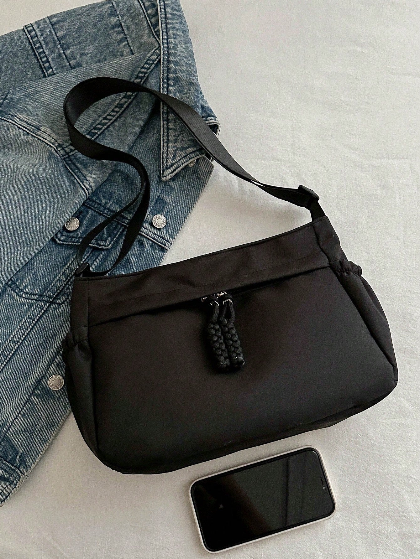 Livesso Fashionable Solid Color Large Capacity Zipper Crossbody Bag, Casual Portable Sports Shoulder Bag, Simple Commuter Bag For Women, Retro Style