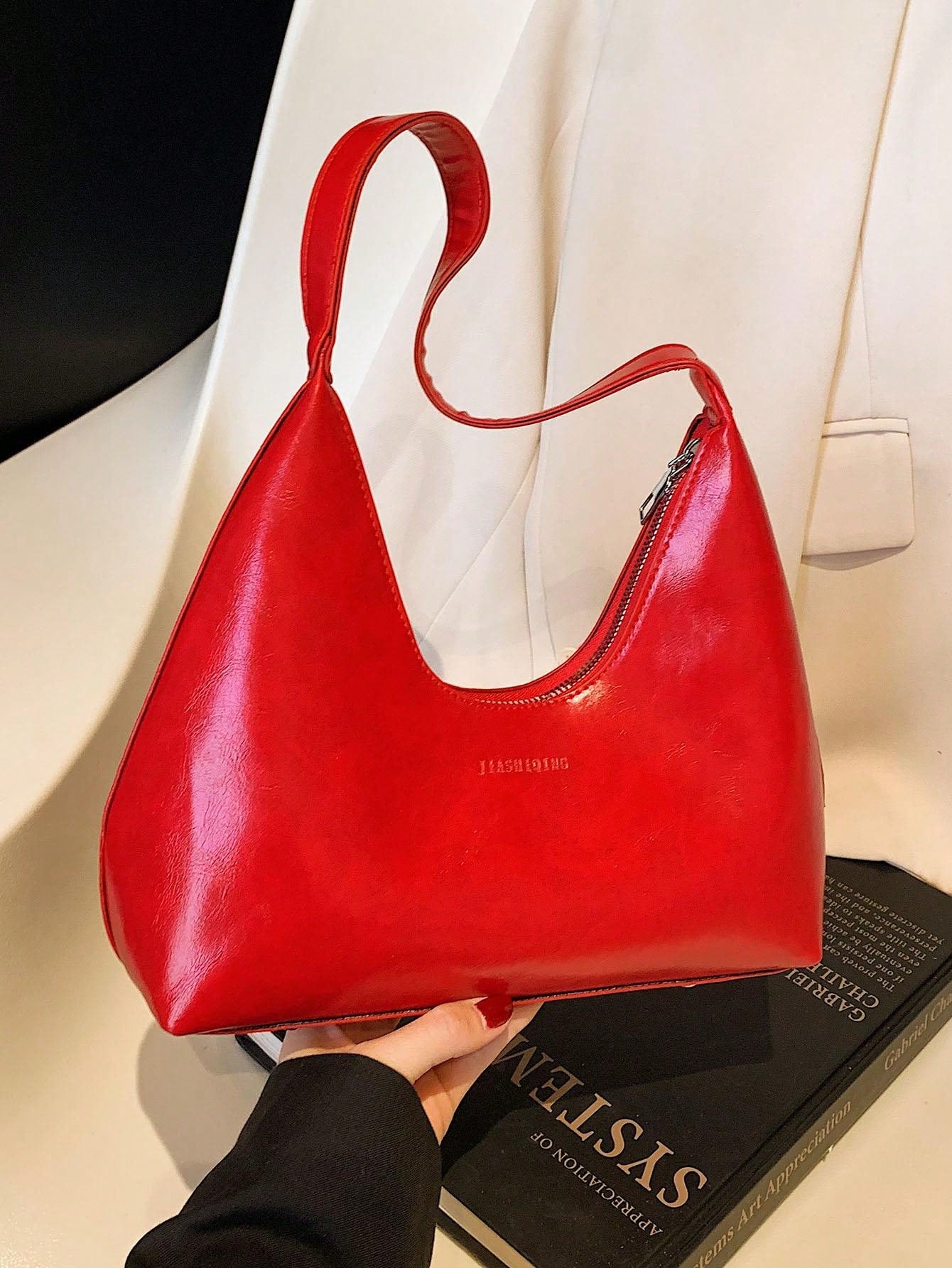 Livesso Lightweight, French Niche Fashion Retro Crescent Moon Dumpling Bag For Women, 2025 New Style Handbag With A Sense Of Luxury, Underarm Shoulder Bag, Suitable For Adolescent Girls, College Stude