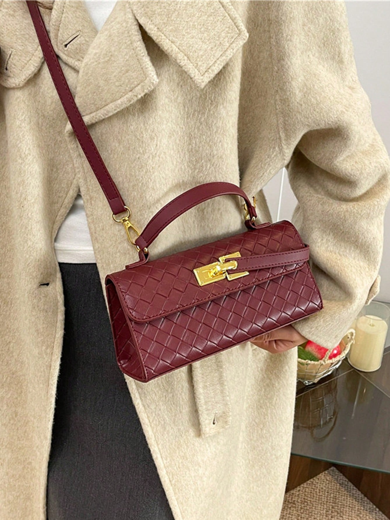 Livesso New Crossborder Spanish Style Women Flap Shoulder Bag, Commuter Fashion Versatile Minimalist Underarm Handbag, Faux Leather (Excluding Gift Bag)