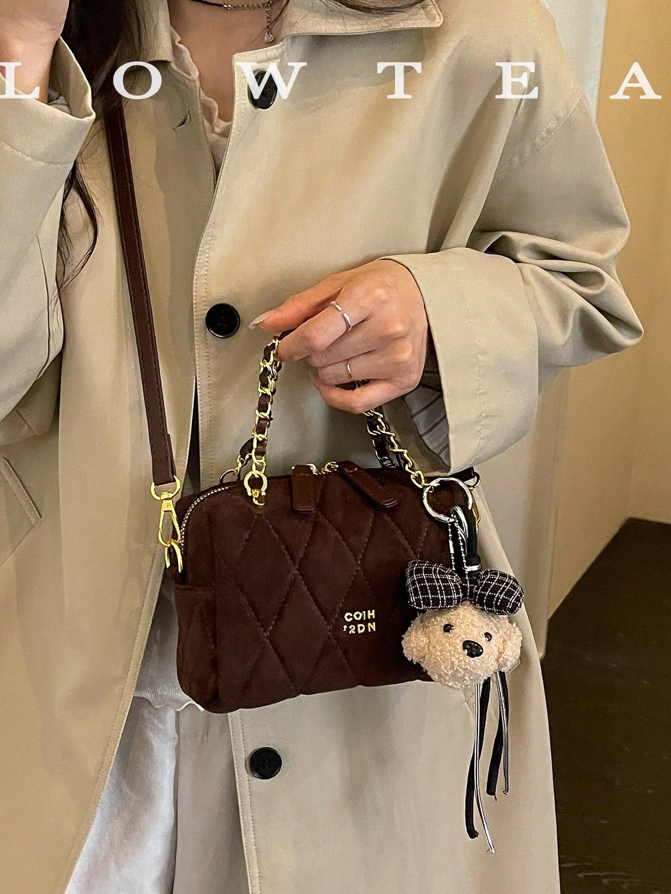 low tea 1pc Minimalist Fashion Square PU Fabric Handbag, Suitable For Commuting, Shopping, Etc. (With Pendant)