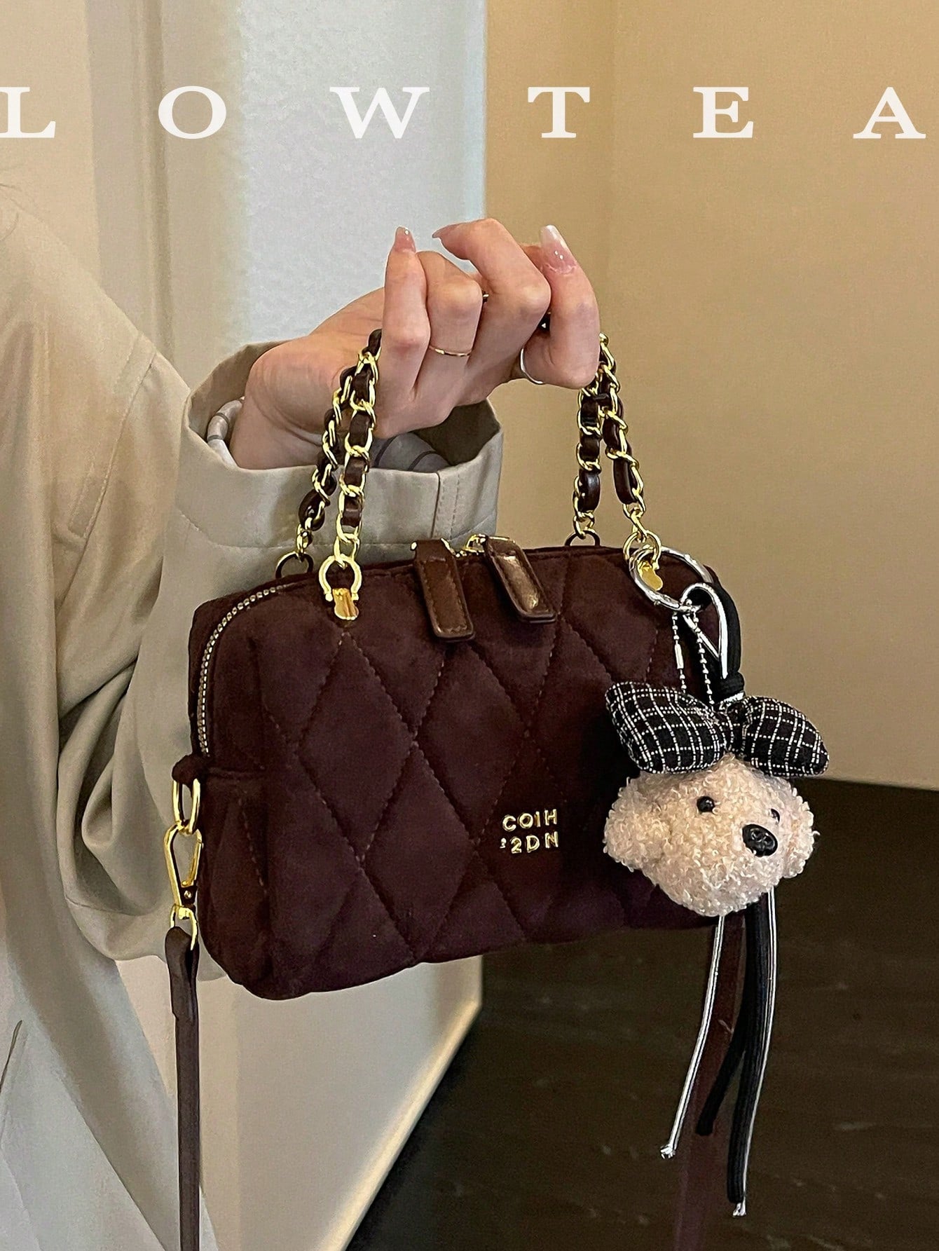 low tea 1pc Minimalist Fashion Square PU Fabric Handbag, Suitable For Commuting, Shopping, Etc. (With Pendant)