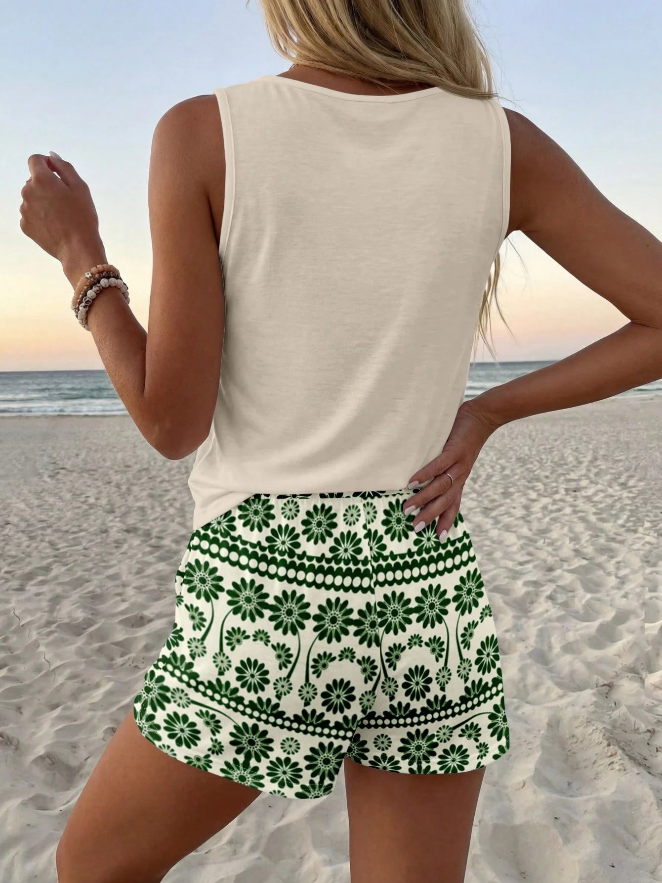 LUNE 2pcs/Set Women Casual Tropical Round Neck Camisole And Shorts Set, Suitable For Summer Women's Short Sets Two Pieces Outfits Beach Vacation Navy Blue
